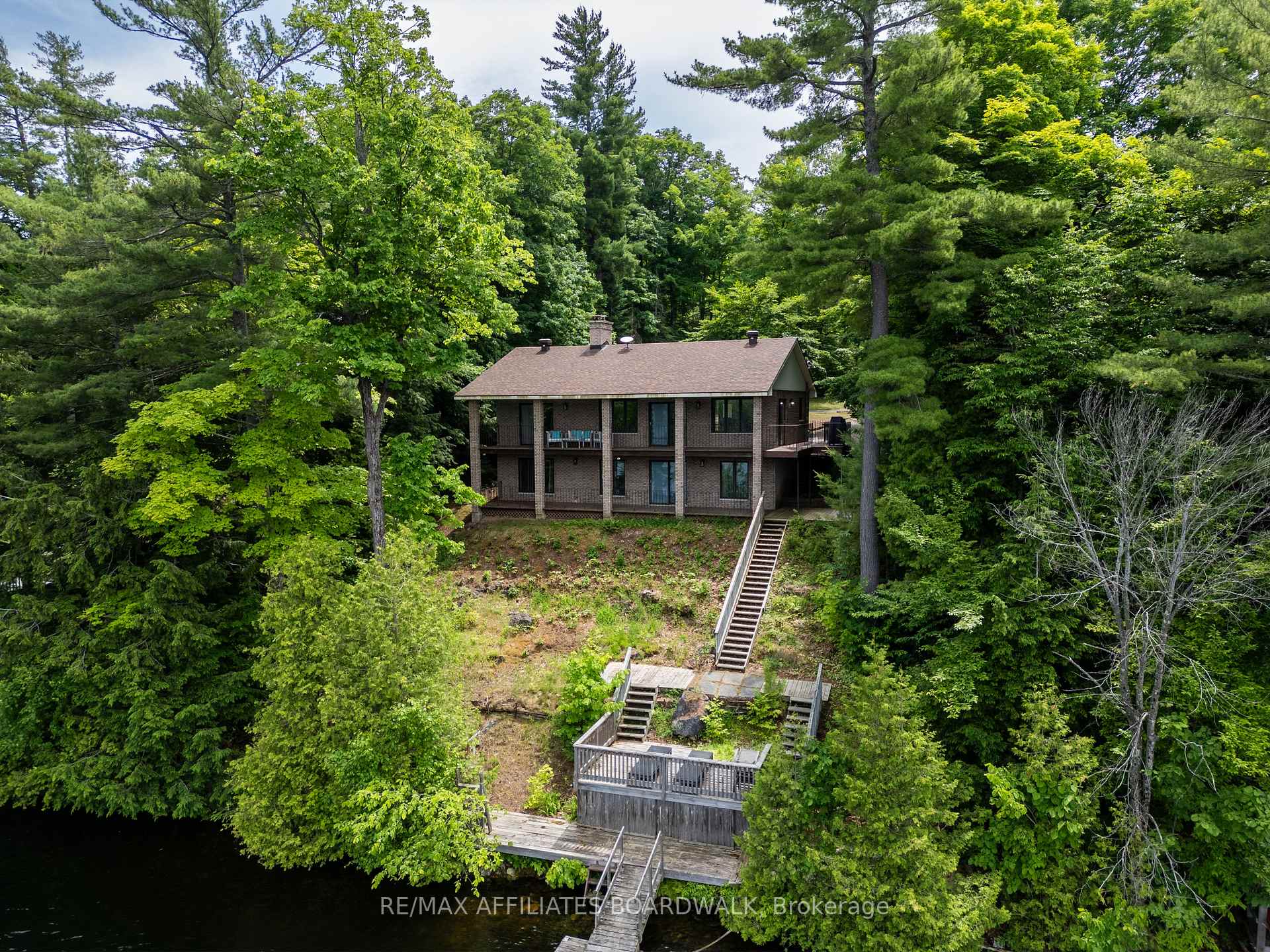 Photo 1 of 125 Deerfield Drive, McNab/Braeside, Mcnab/Braeside Twps — HOMEH