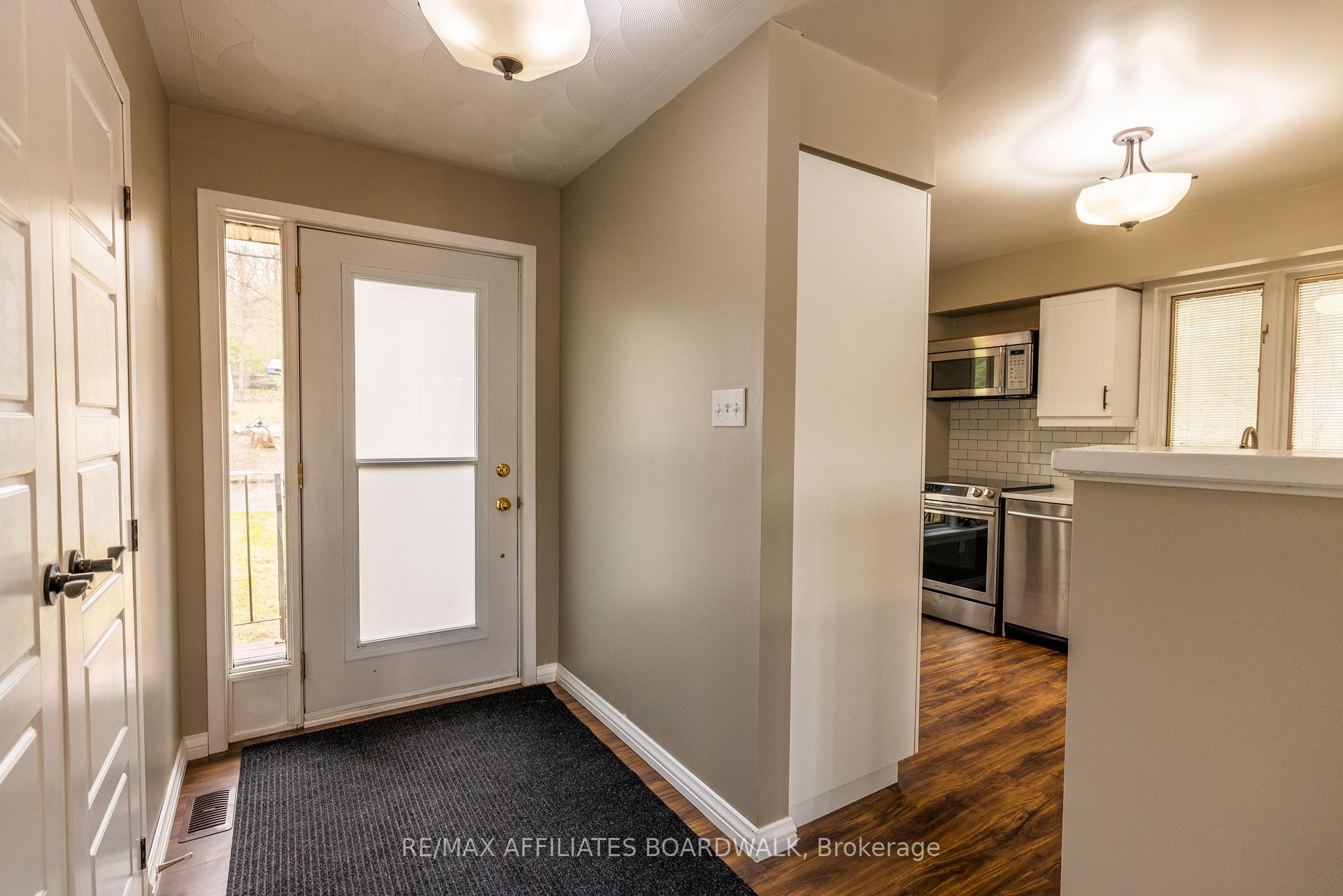 Photo 9 of 125 Deerfield Drive, McNab/Braeside, Mcnab/Braeside Twps — HOMEH