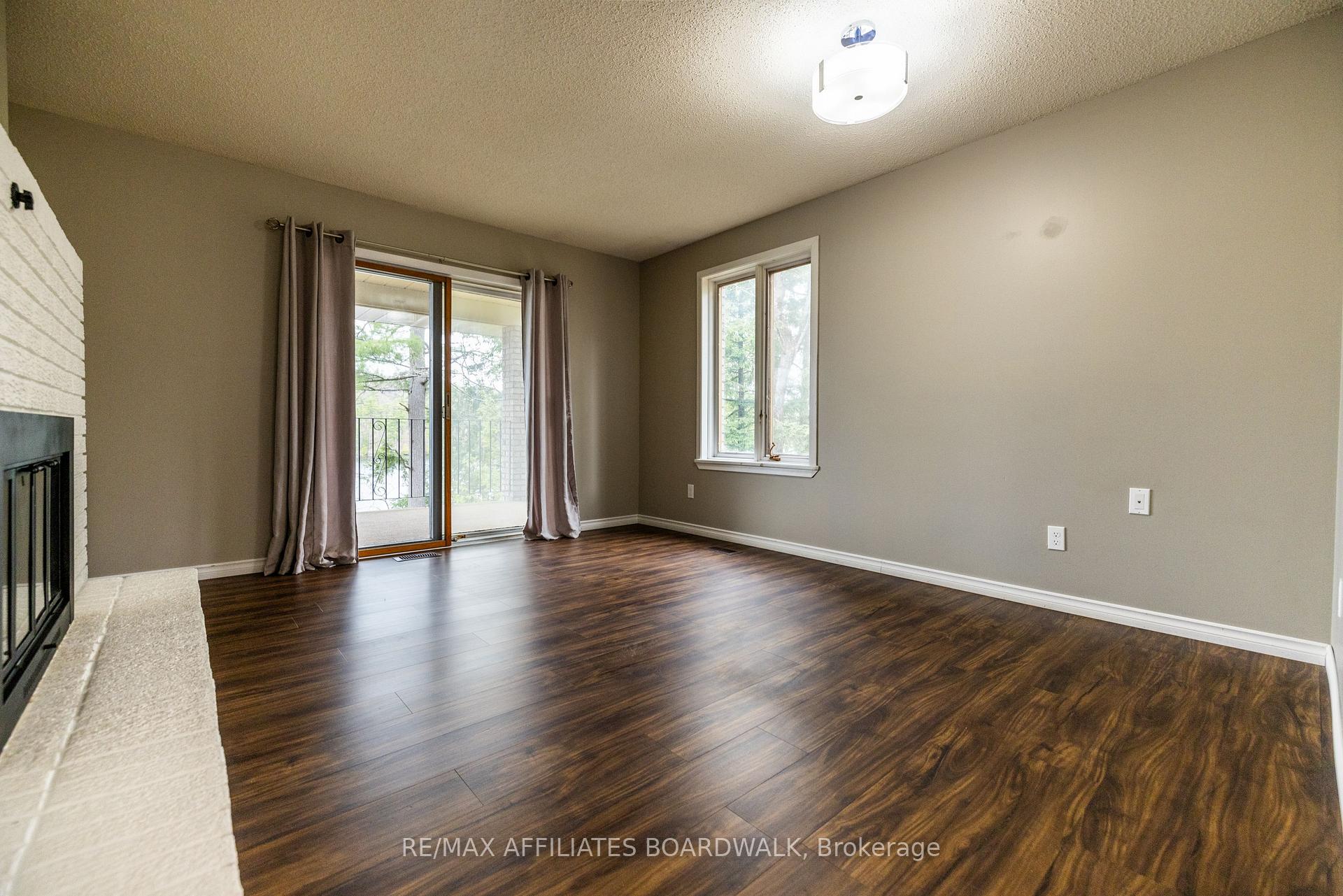 Photo 14 of 125 Deerfield Drive, McNab/Braeside, Mcnab/Braeside Twps — HOMEH