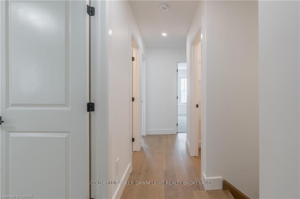 Photo 29 of 141 Scotts Drive, Lucan Biddulph, Lucan — HOMEH