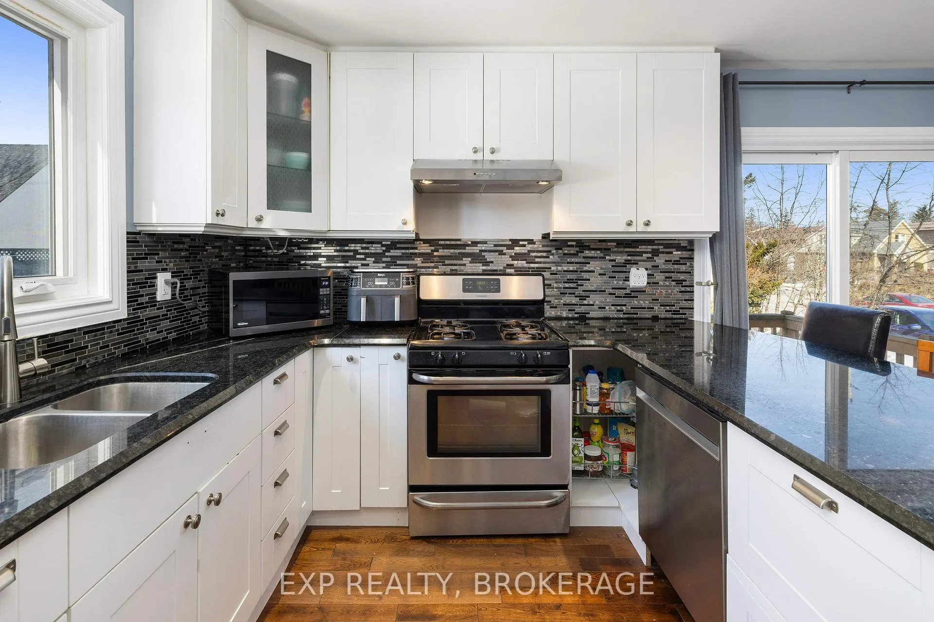 Photo 43 of 118 Napier Street, Kingston, Central City East — HOMEH