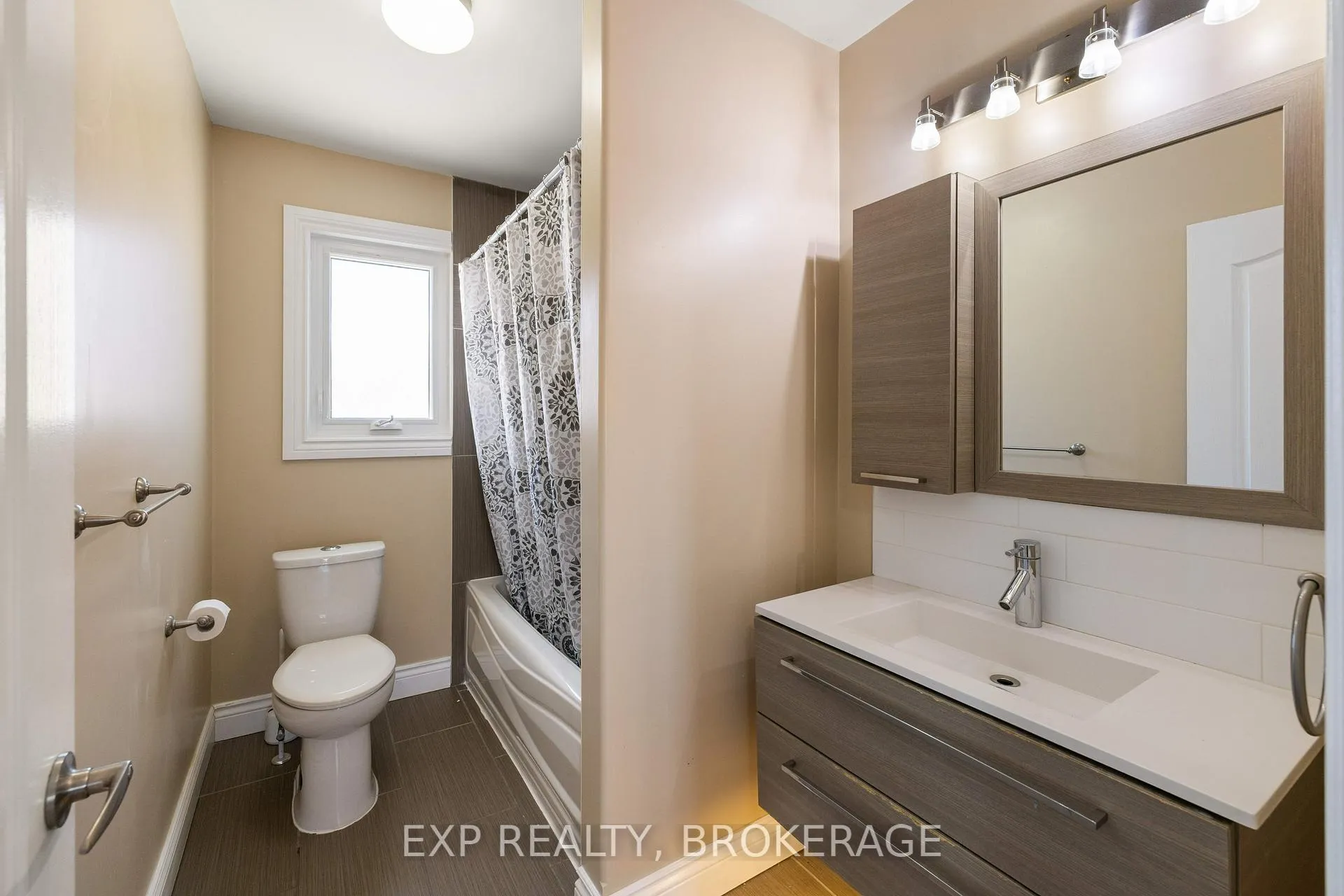 Photo 82 of 118 Napier Street, Kingston, Central City East — HOMEH