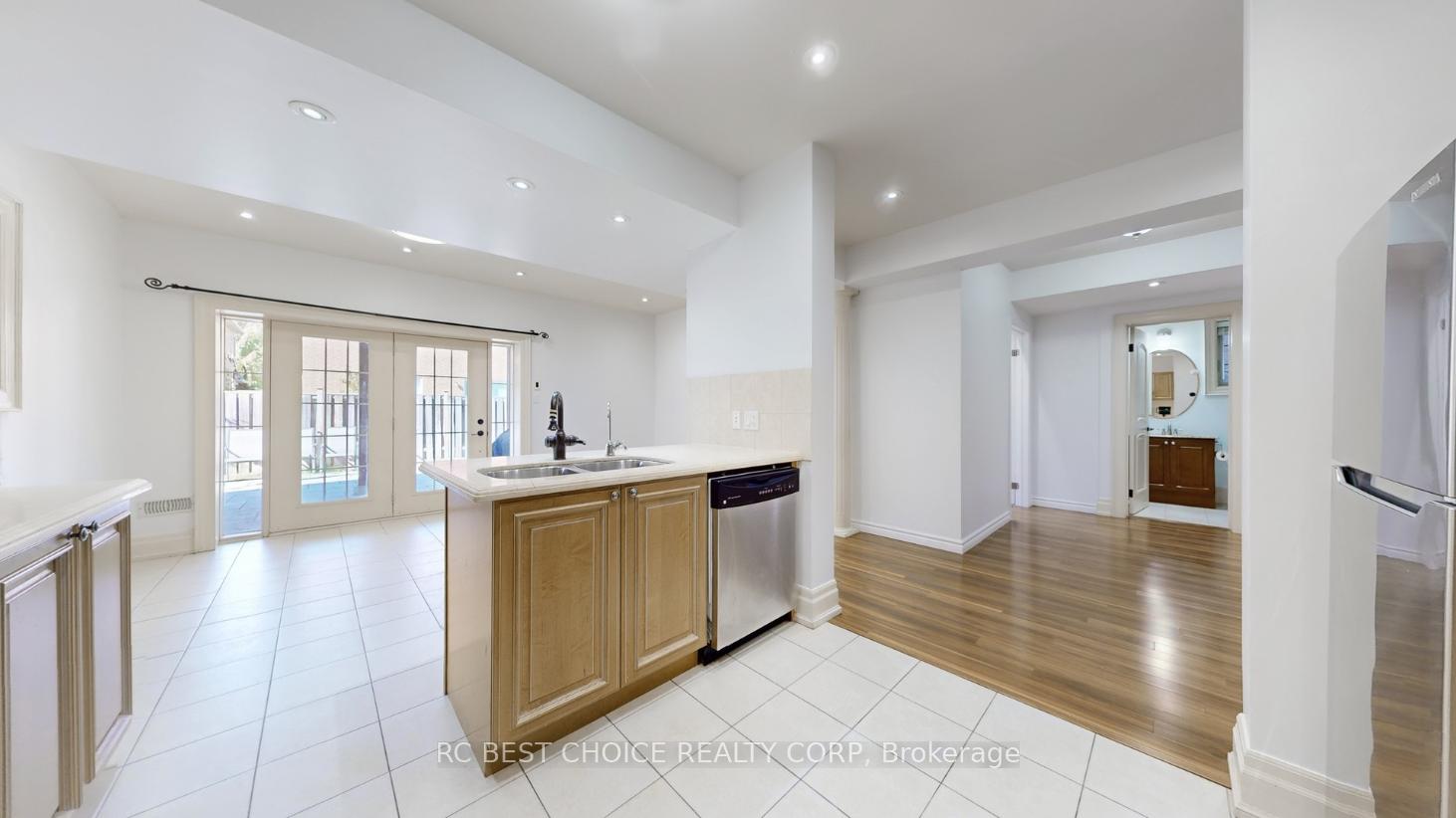 Photo 5 of 12 George Martin Drive, Markham, Village Green-South Unionville — HOMEH