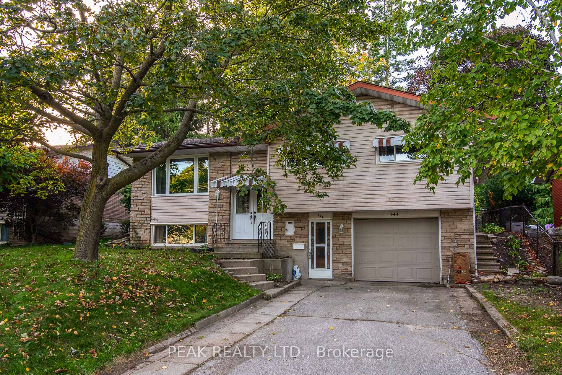 Photo 1 of 444 Greenbrook Drive, Kitchener — HOMEH