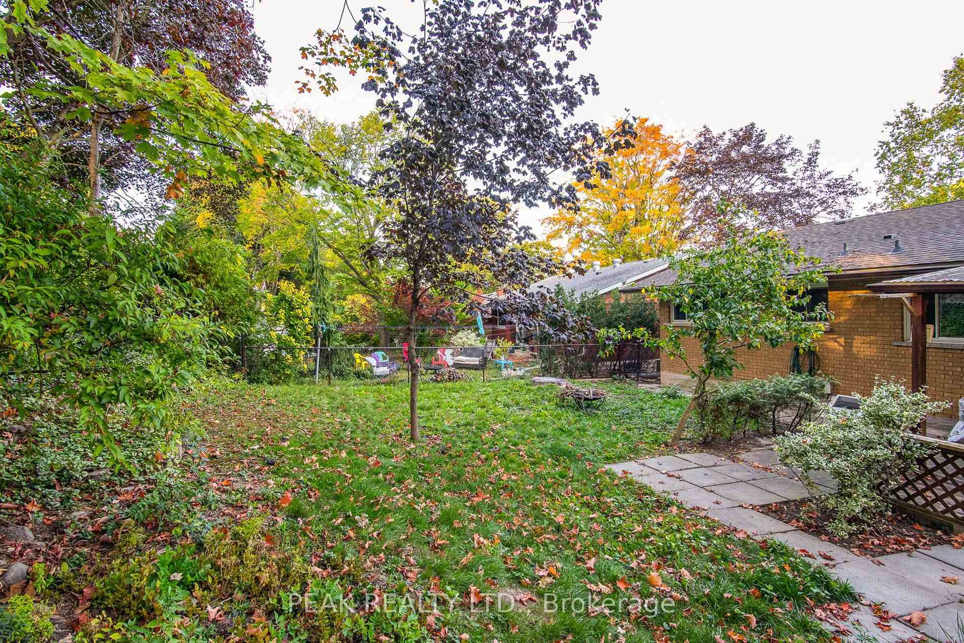 Photo 4 of 444 Greenbrook Drive, Kitchener — HOMEH