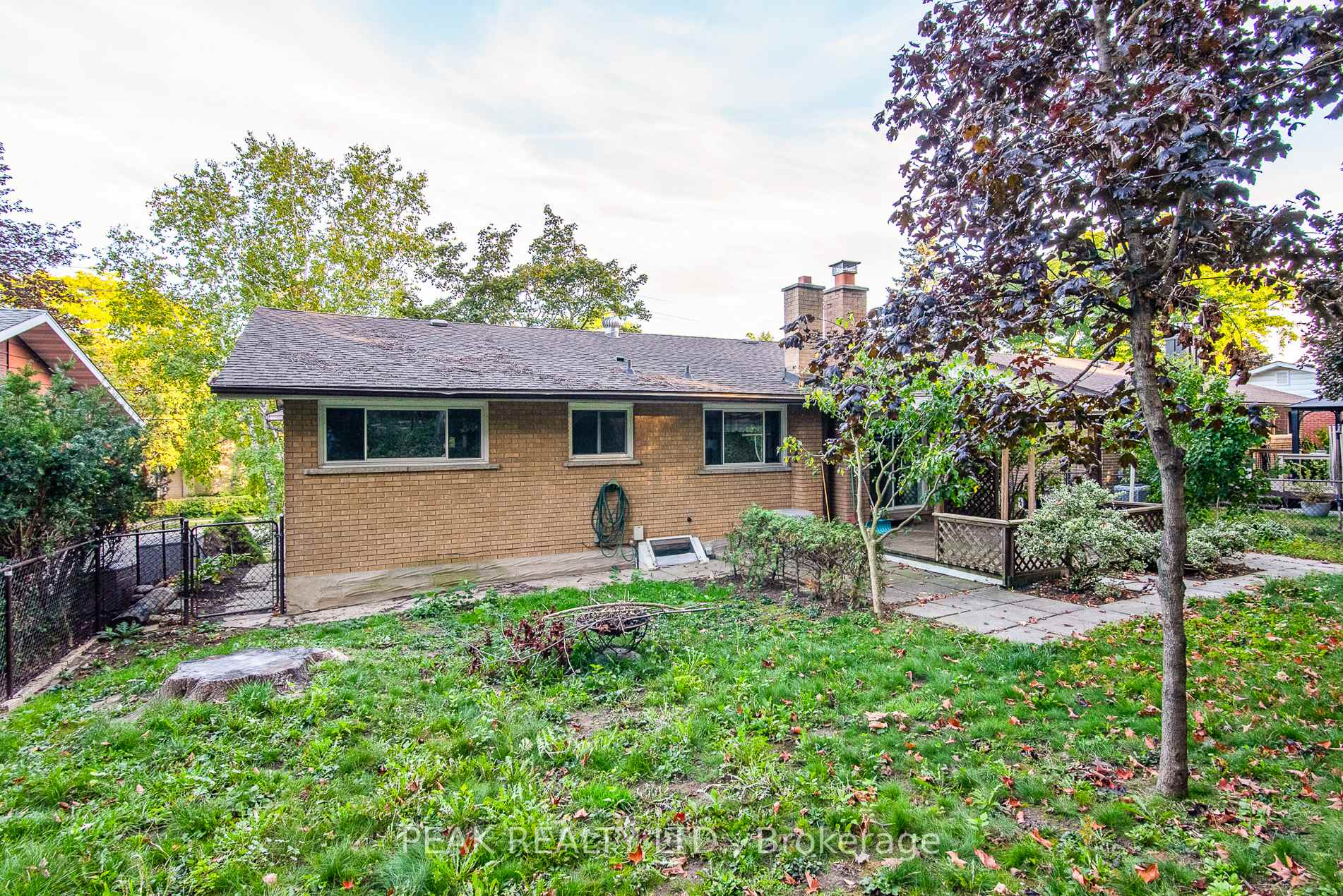 Photo 6 of 444 Greenbrook Drive, Kitchener — HOMEH