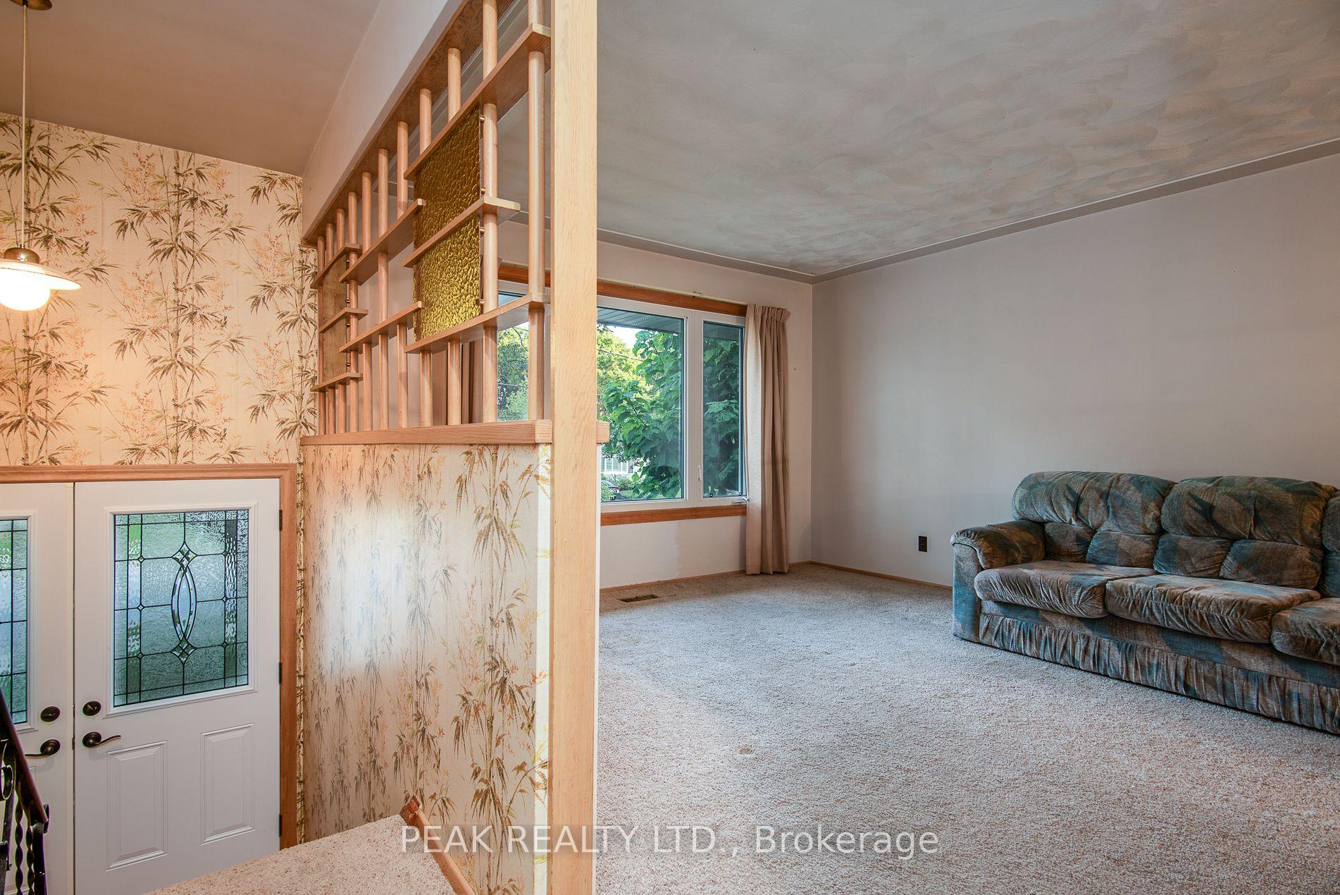 Photo 9 of 444 Greenbrook Drive, Kitchener — HOMEH