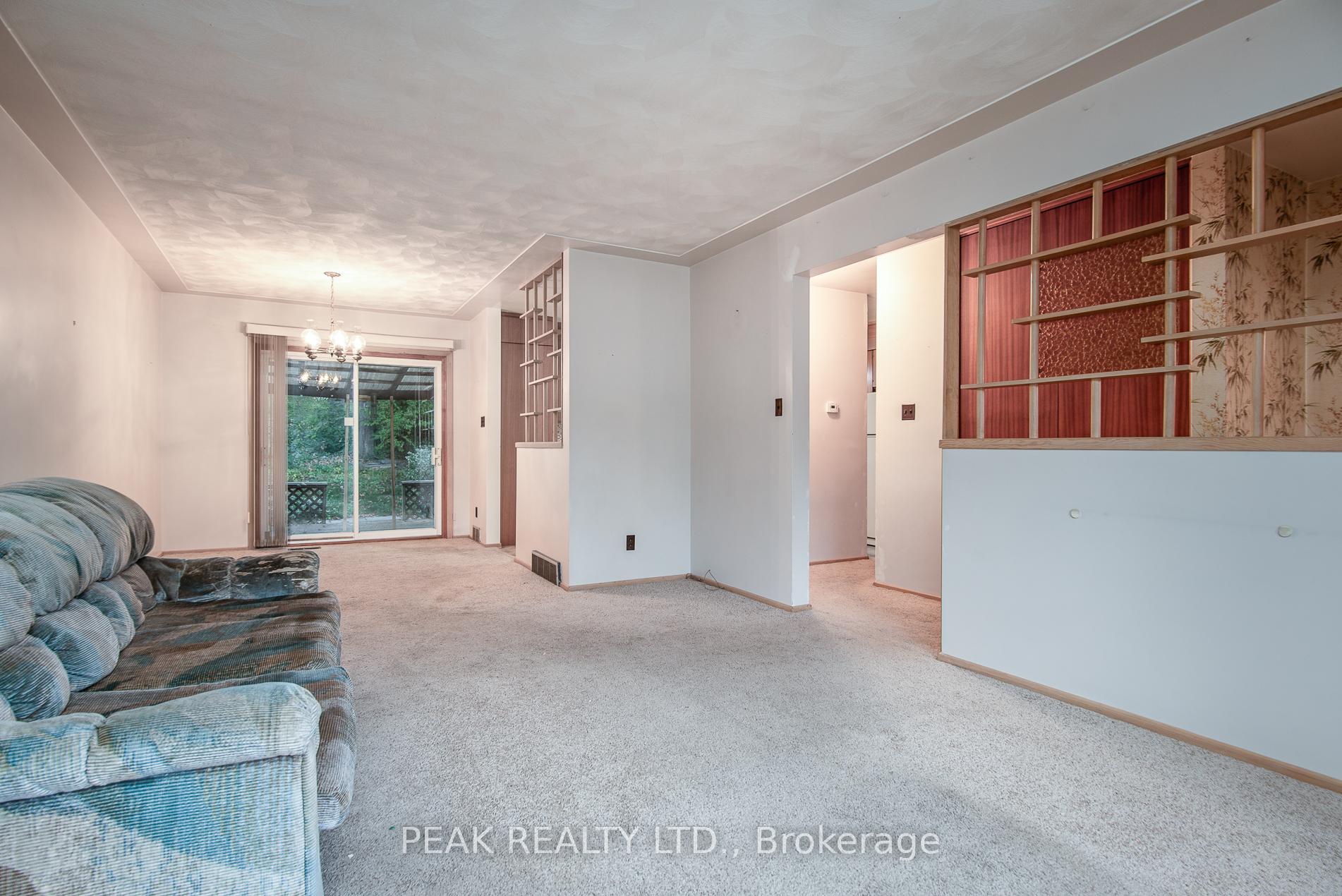 Photo 11 of 444 Greenbrook Drive, Kitchener — HOMEH