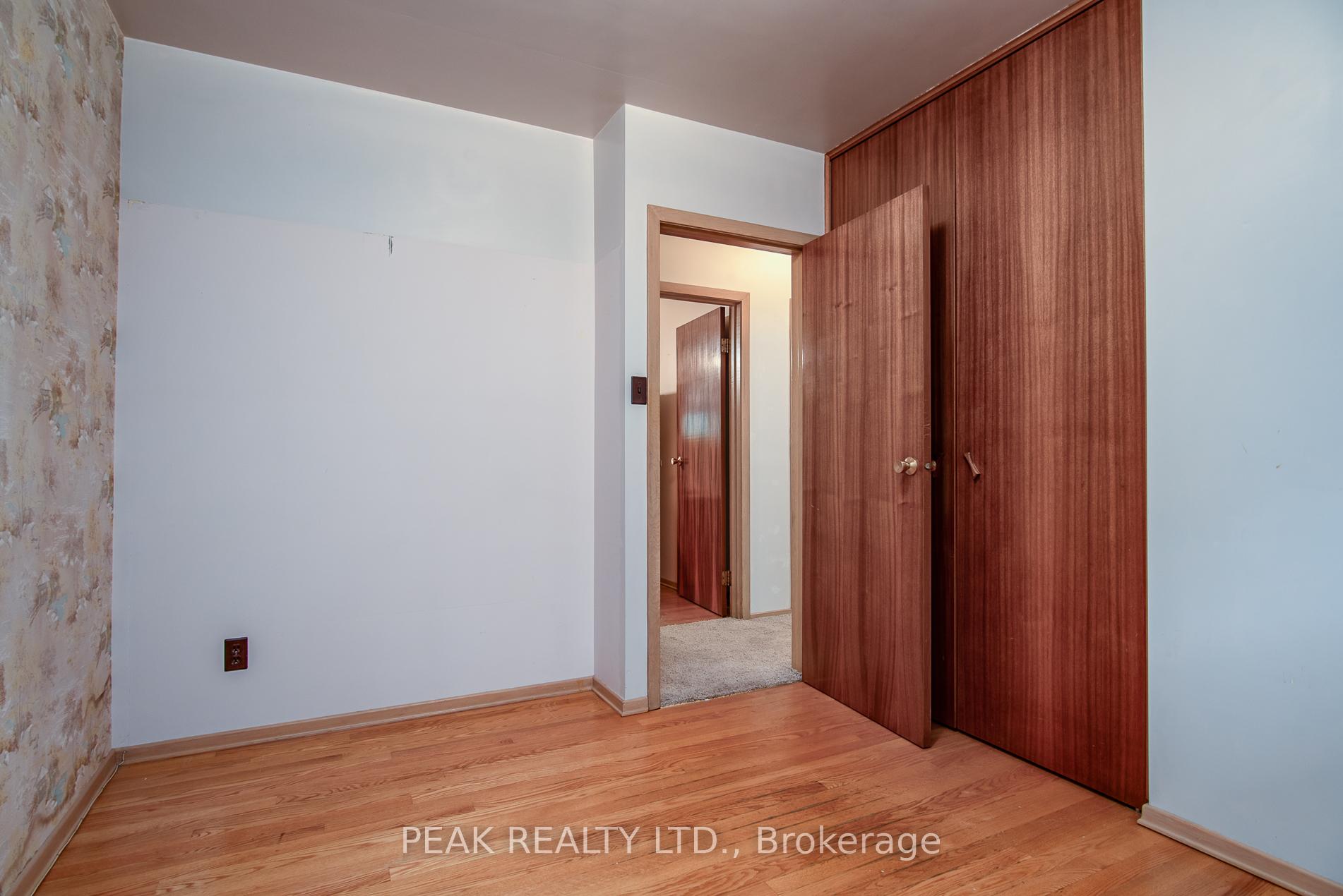 Photo 25 of 444 Greenbrook Drive, Kitchener — HOMEH