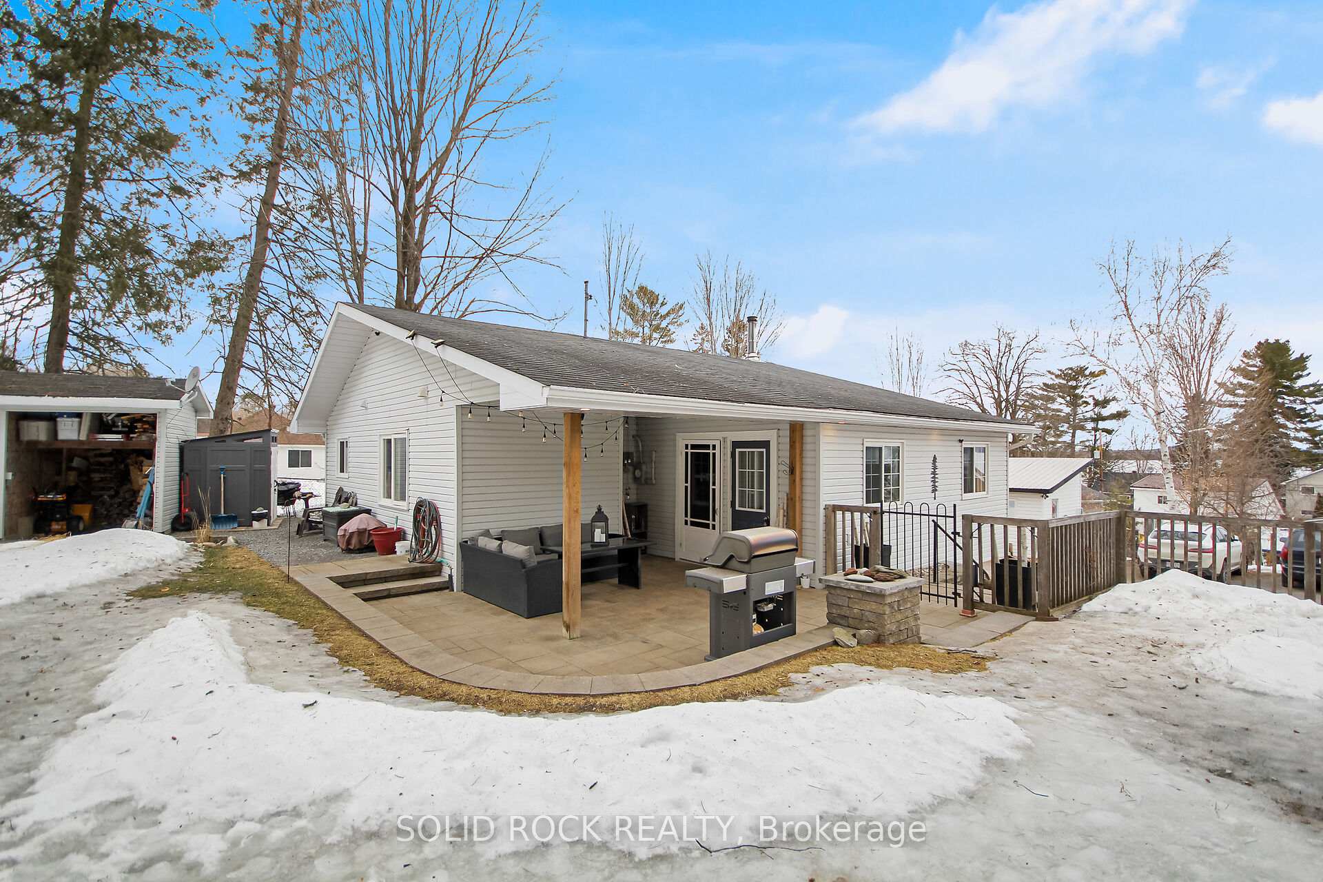 Photo 26 of 14 Smeltzer Lane, McNab/Braeside, Mcnab/Braeside Twps — HOMEH