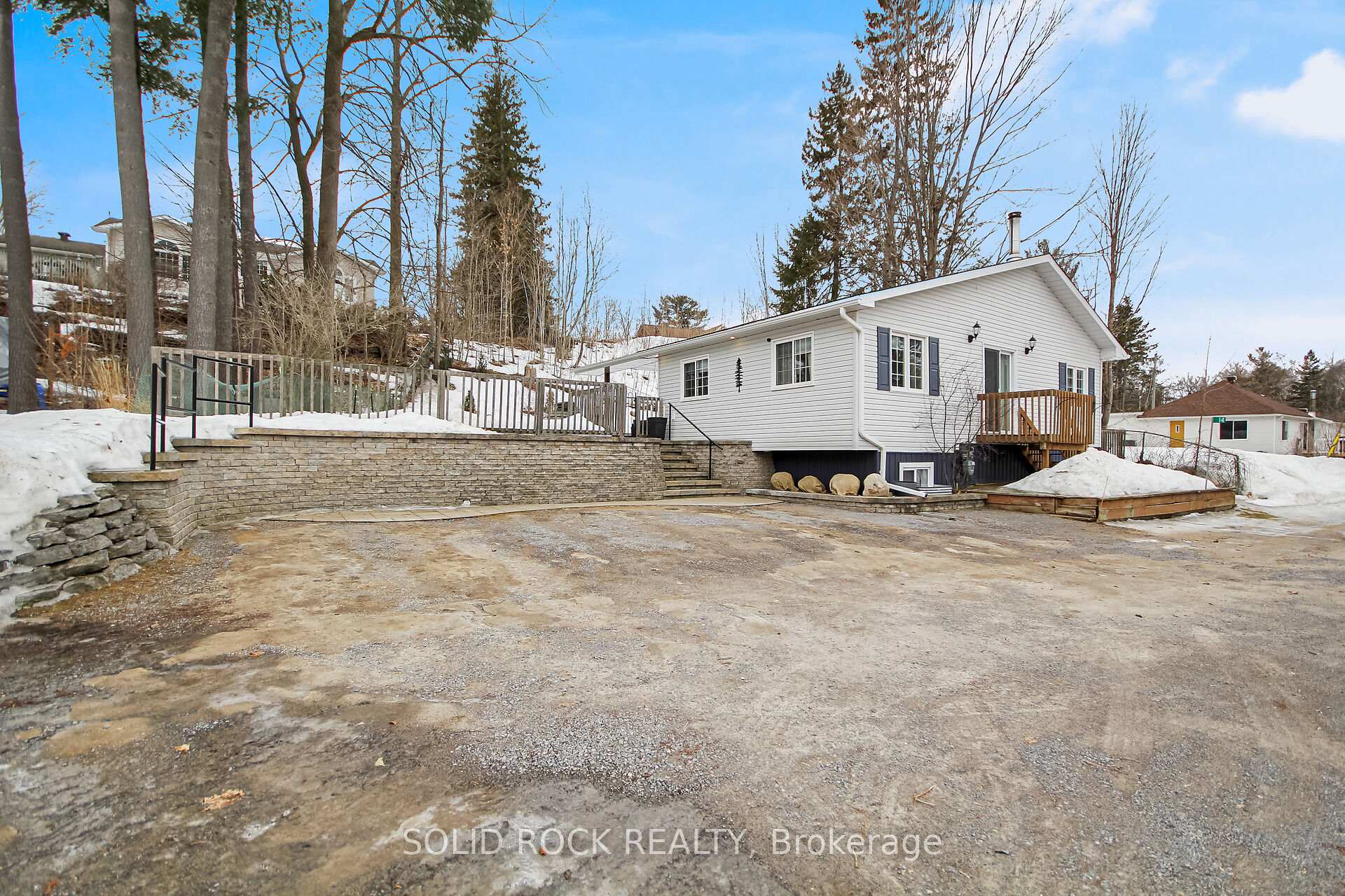 Photo 28 of 14 Smeltzer Lane, McNab/Braeside, Mcnab/Braeside Twps — HOMEH
