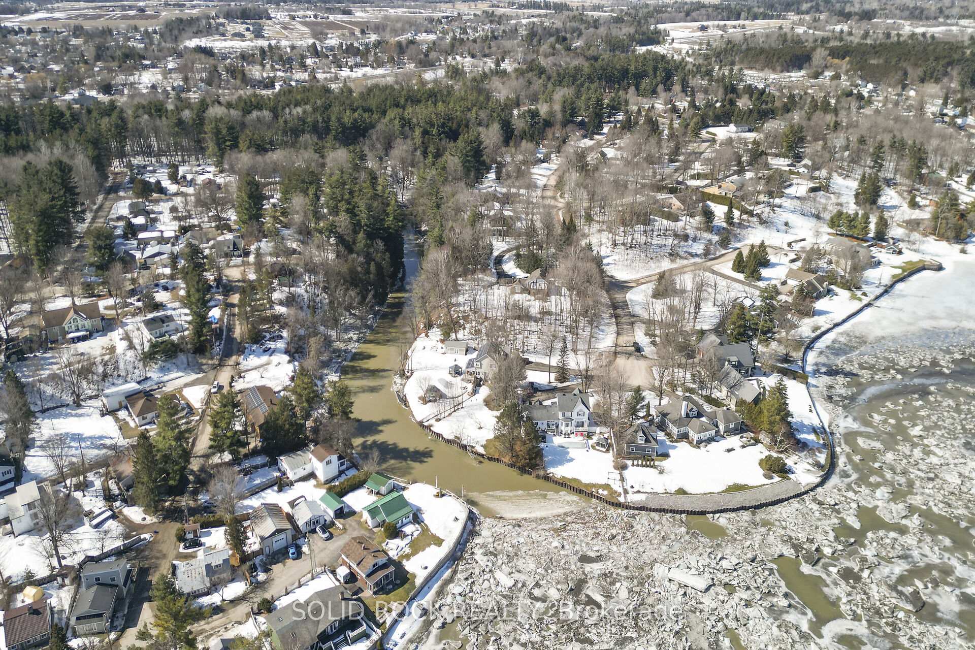 Photo 32 of 14 Smeltzer Lane, McNab/Braeside, Mcnab/Braeside Twps — HOMEH
