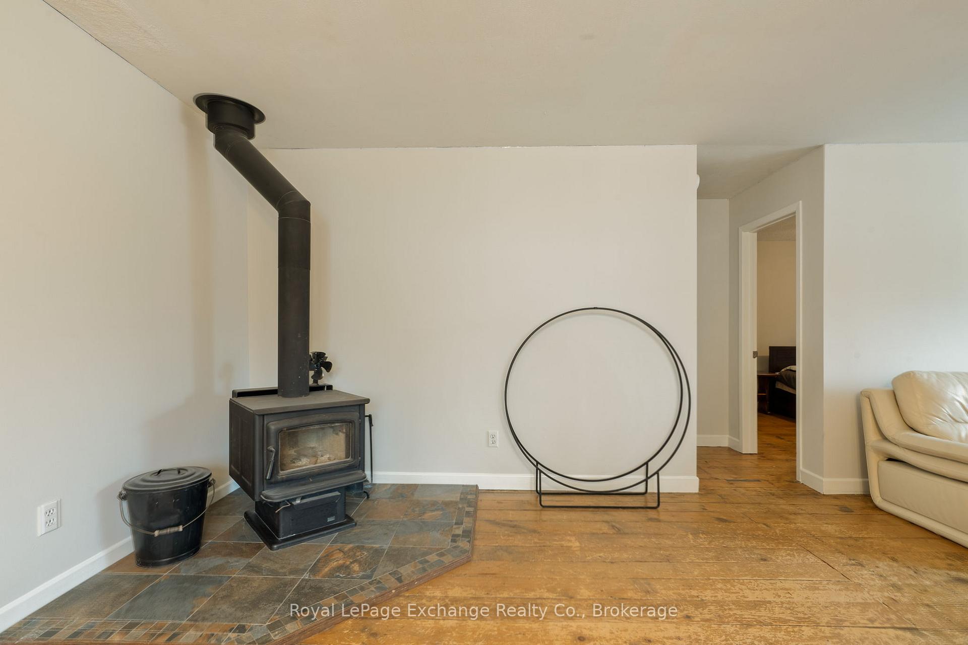 Photo 11 of 545 Queen Street, Kincardine — HOMEH