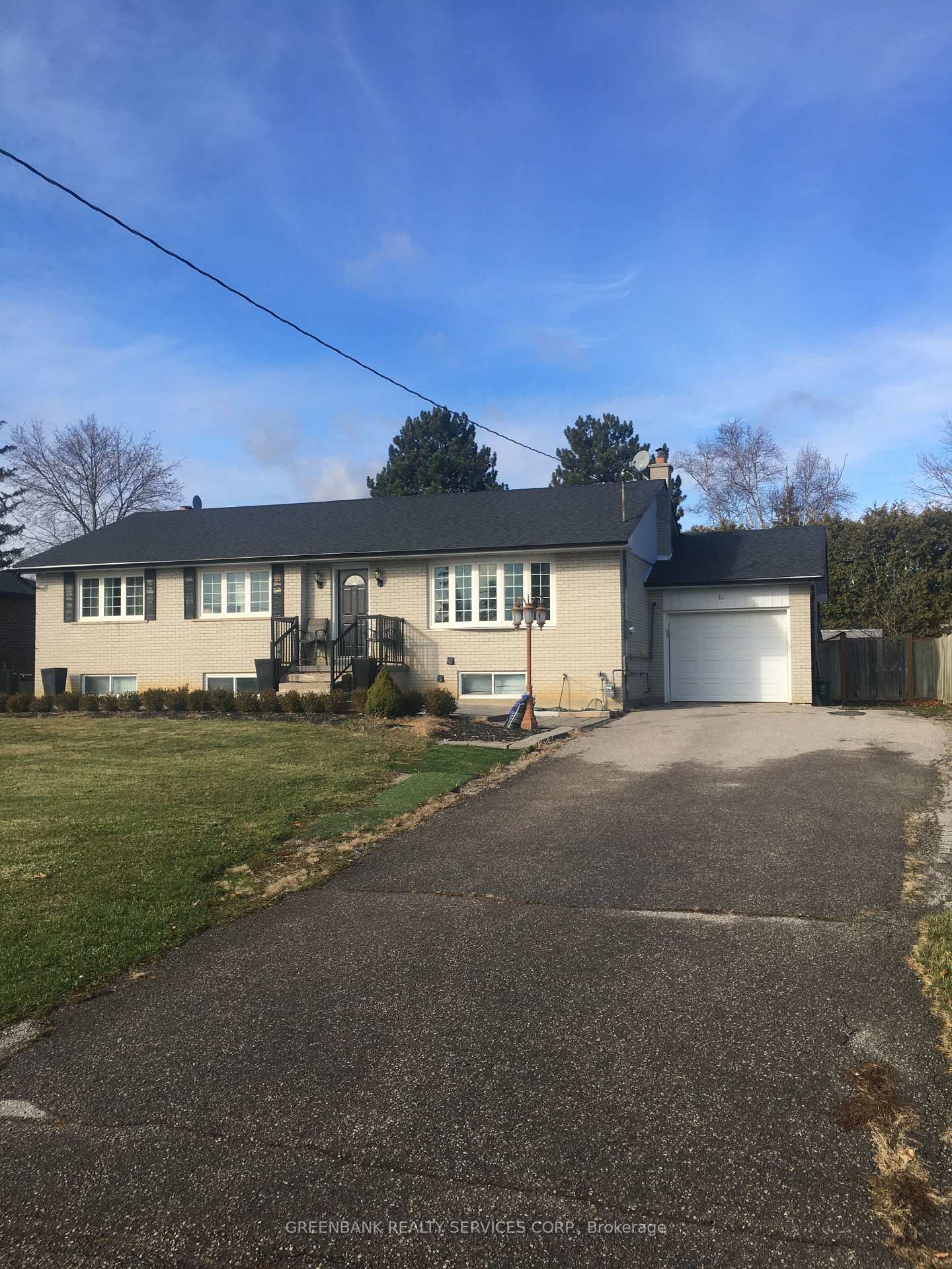 Photo 1 of 16 Cross Avenue, King, Nobleton — HOMEH