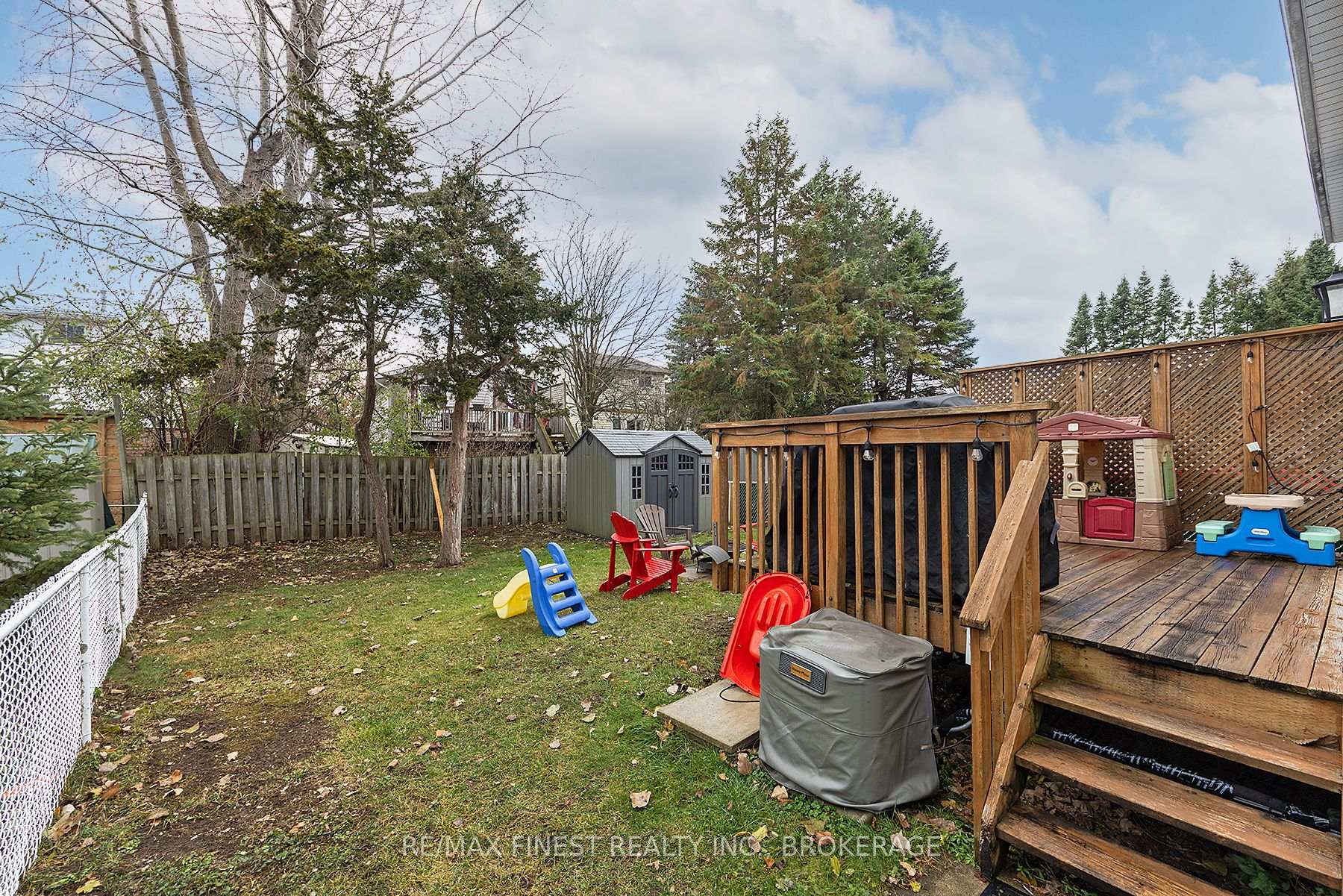 Photo 6 of 1236 Brackenwood Crescent, Kingston, City Northwest — HOMEH