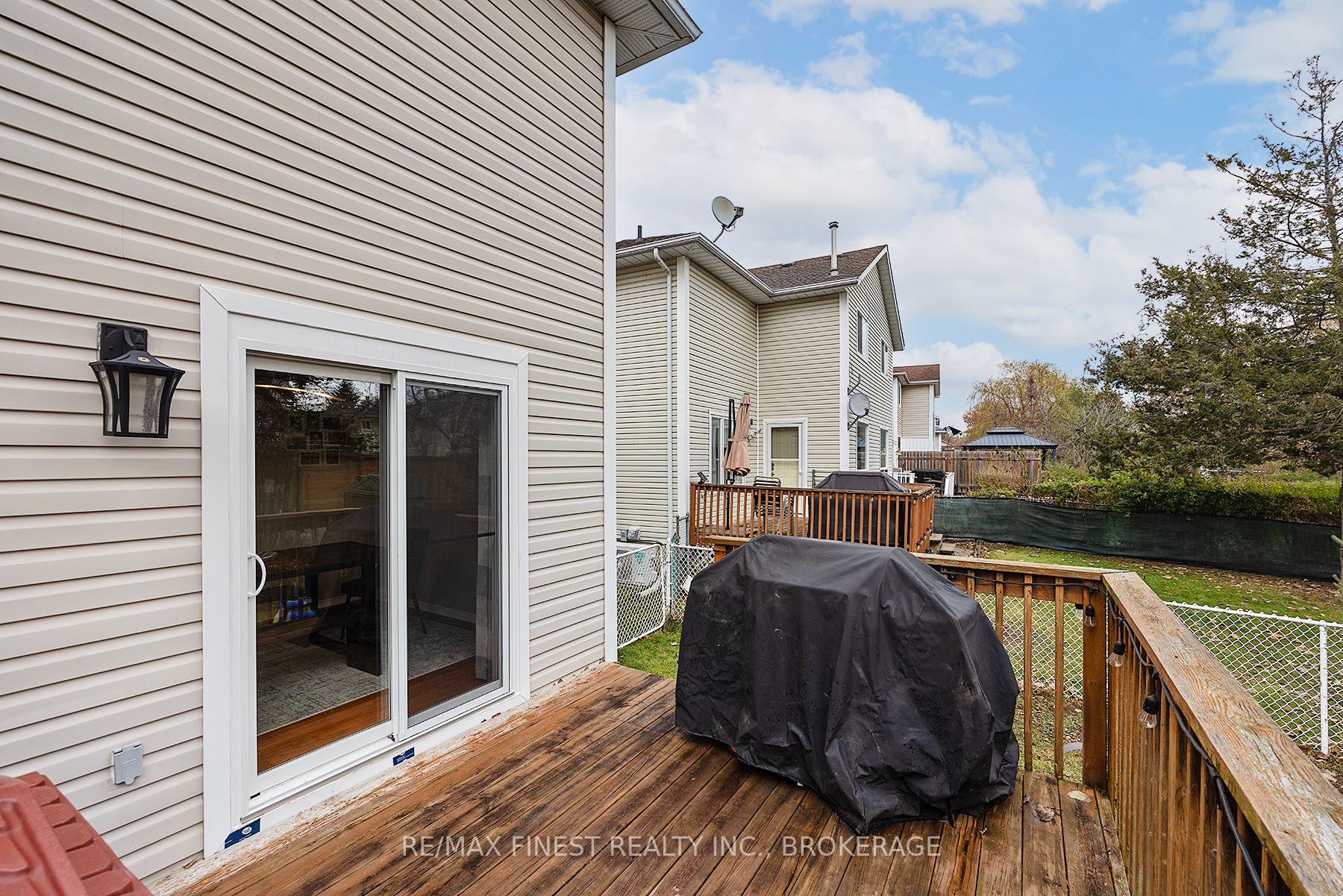 Photo 13 of 1236 Brackenwood Crescent, Kingston, City Northwest — HOMEH