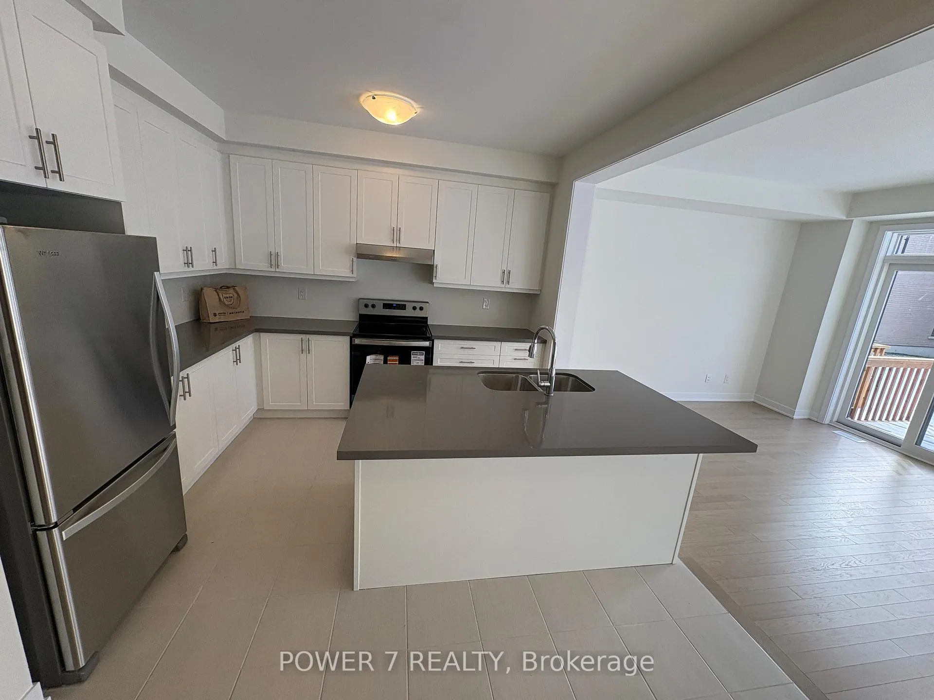 Photo 6 of 14 Harvey Bunker Crescent, Markham, Angus Glen — HOMEH