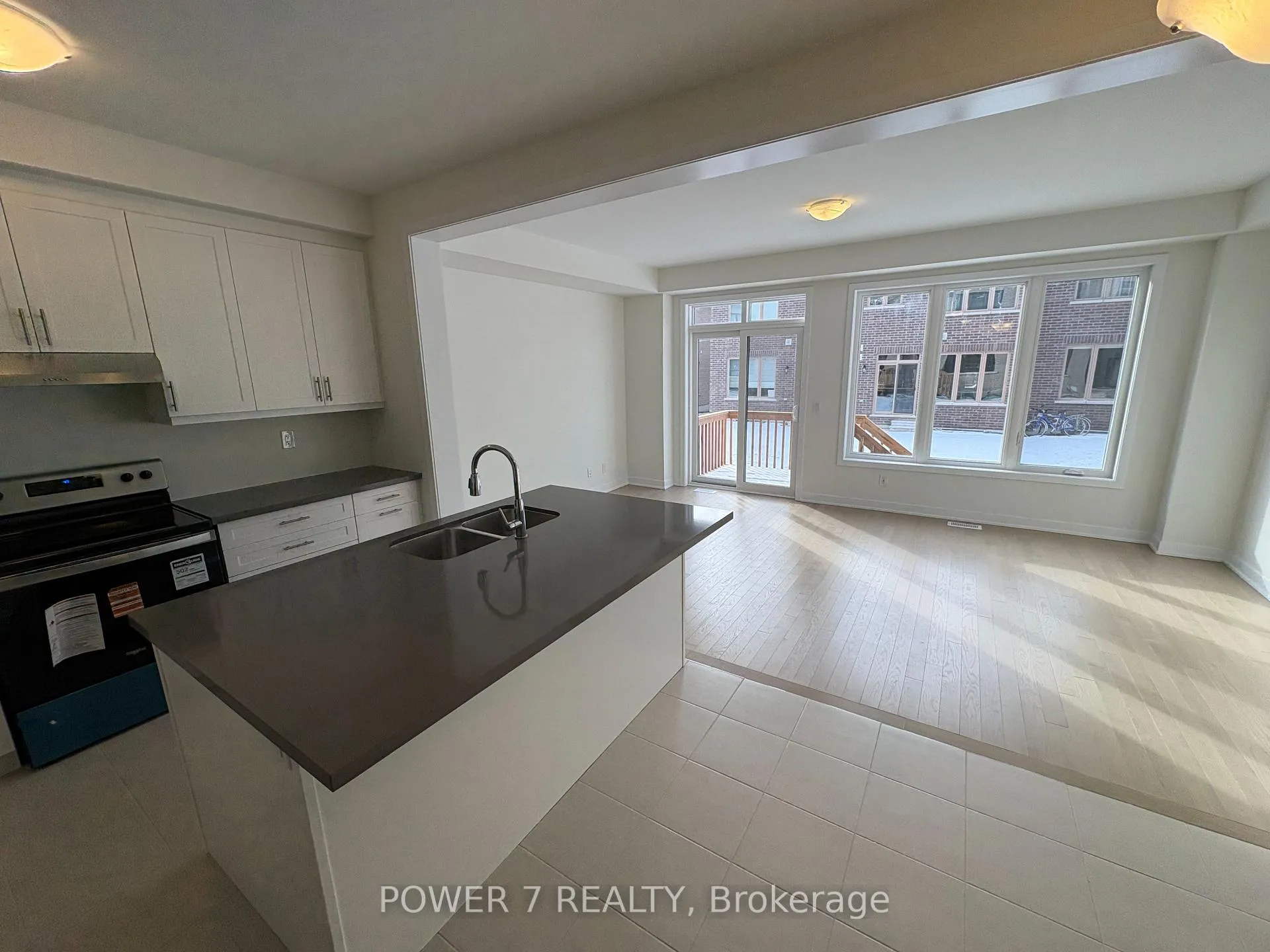Photo 13 of 14 Harvey Bunker Crescent, Markham, Angus Glen — HOMEH
