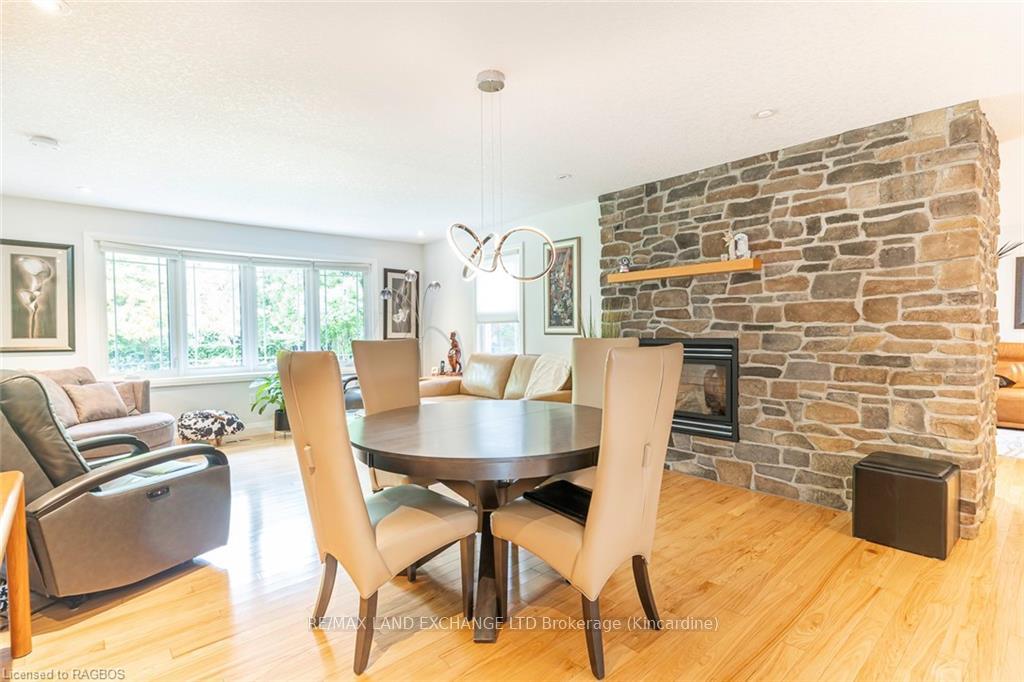 Photo 12 of 40 Albert Road, Kincardine — HOMEH