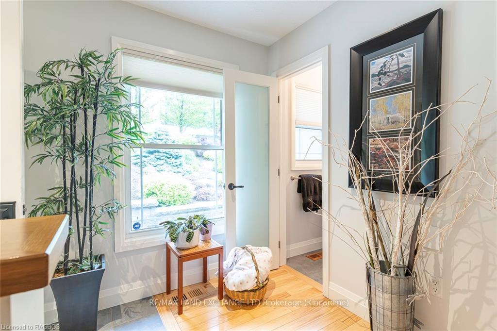Photo 17 of 40 Albert Road, Kincardine — HOMEH