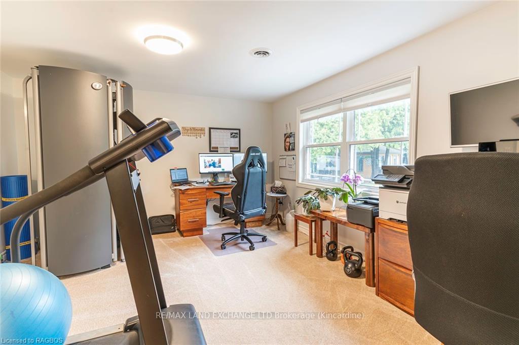 Photo 21 of 40 Albert Road, Kincardine — HOMEH