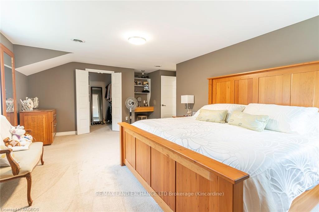 Photo 23 of 40 Albert Road, Kincardine — HOMEH