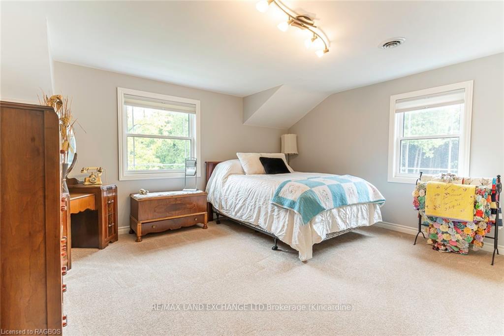 Photo 26 of 40 Albert Road, Kincardine — HOMEH