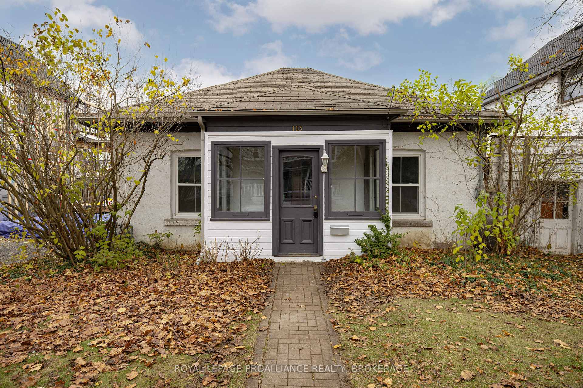 Photo 2 of 113 Charles Street, Kingston, East of Sir John A. Blvd — HOMEH