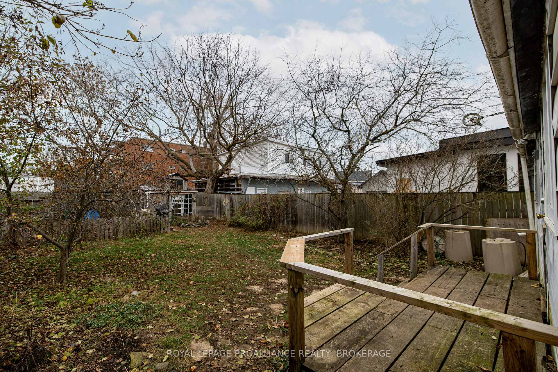 Photo 5 of 113 Charles Street, Kingston, East of Sir John A. Blvd — HOMEH
