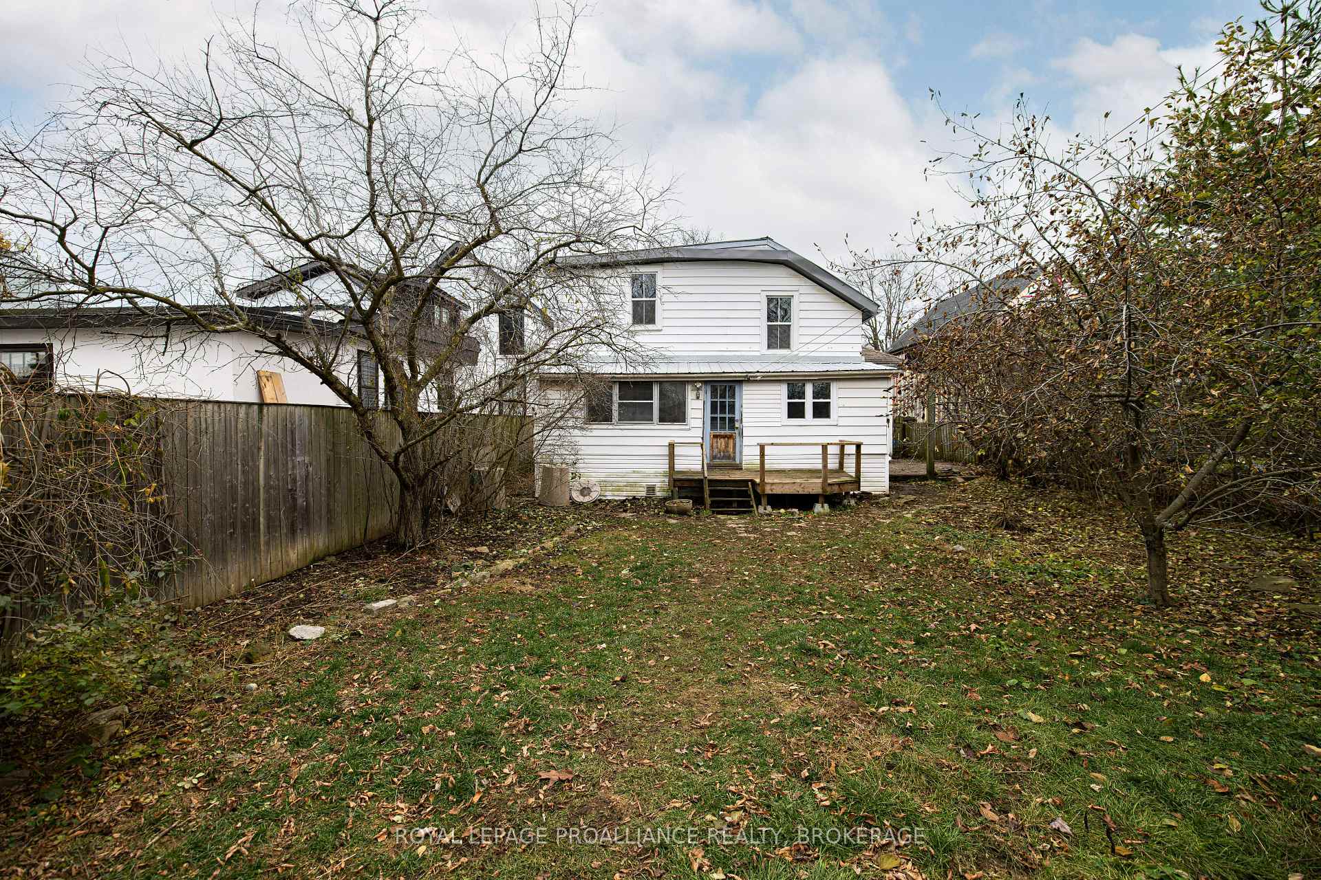Photo 6 of 113 Charles Street, Kingston, East of Sir John A. Blvd — HOMEH