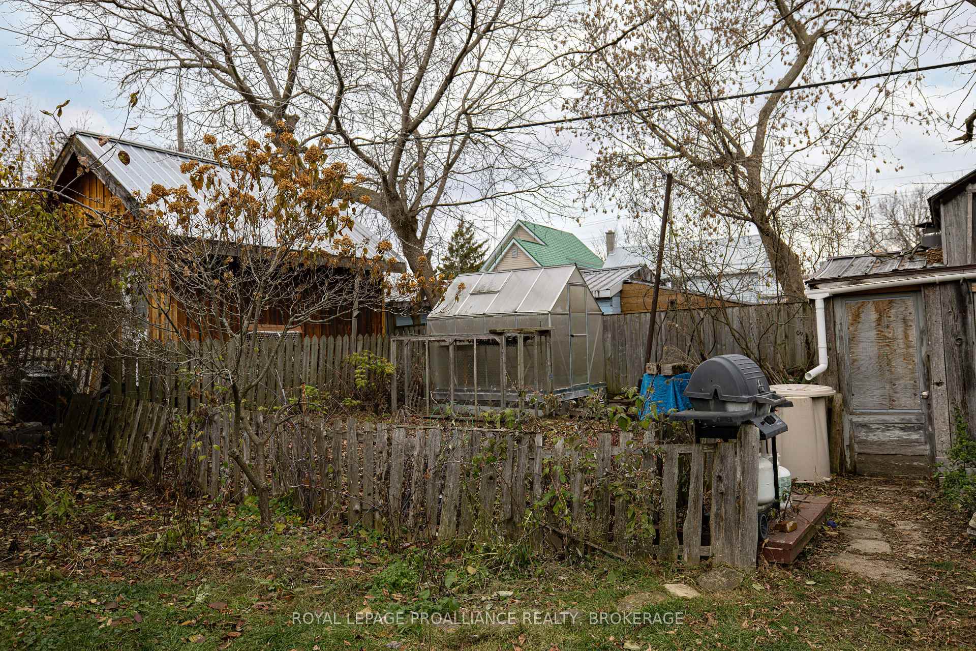 Photo 9 of 113 Charles Street, Kingston, East of Sir John A. Blvd — HOMEH