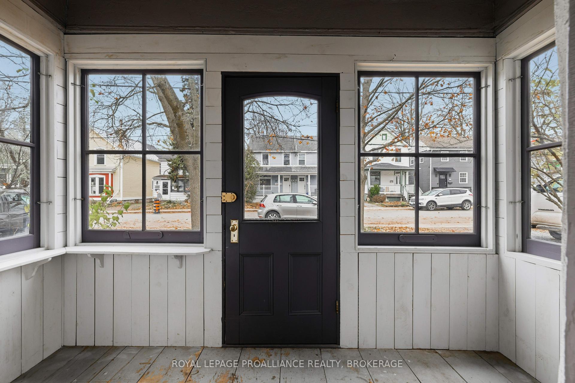 Photo 11 of 113 Charles Street, Kingston, East of Sir John A. Blvd — HOMEH