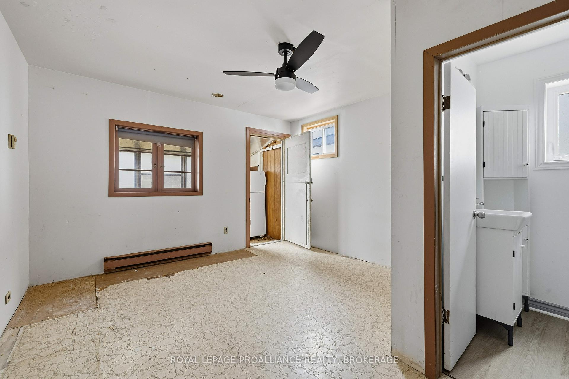 Photo 19 of 113 Charles Street, Kingston, East of Sir John A. Blvd — HOMEH