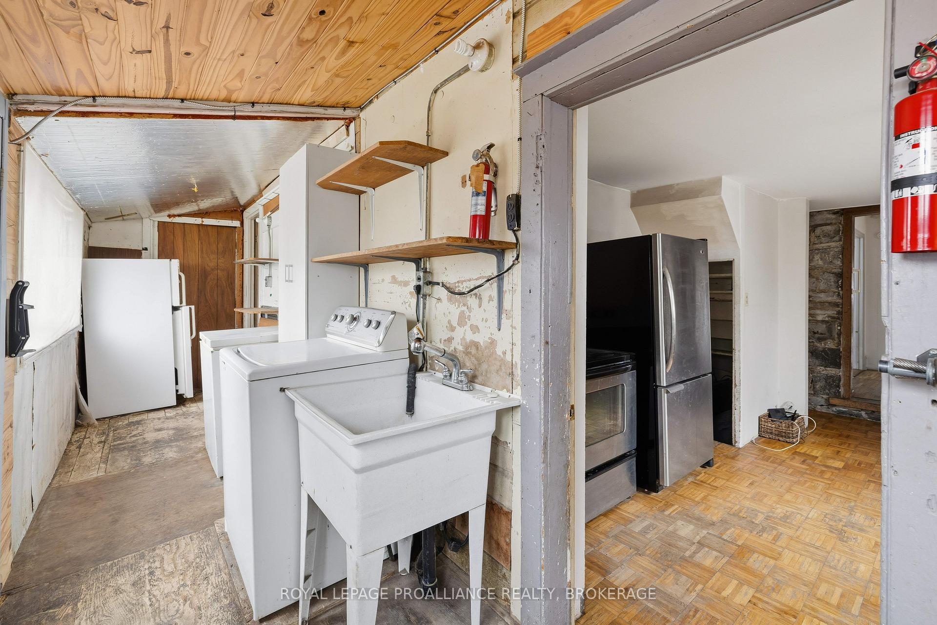 Photo 23 of 113 Charles Street, Kingston, East of Sir John A. Blvd — HOMEH