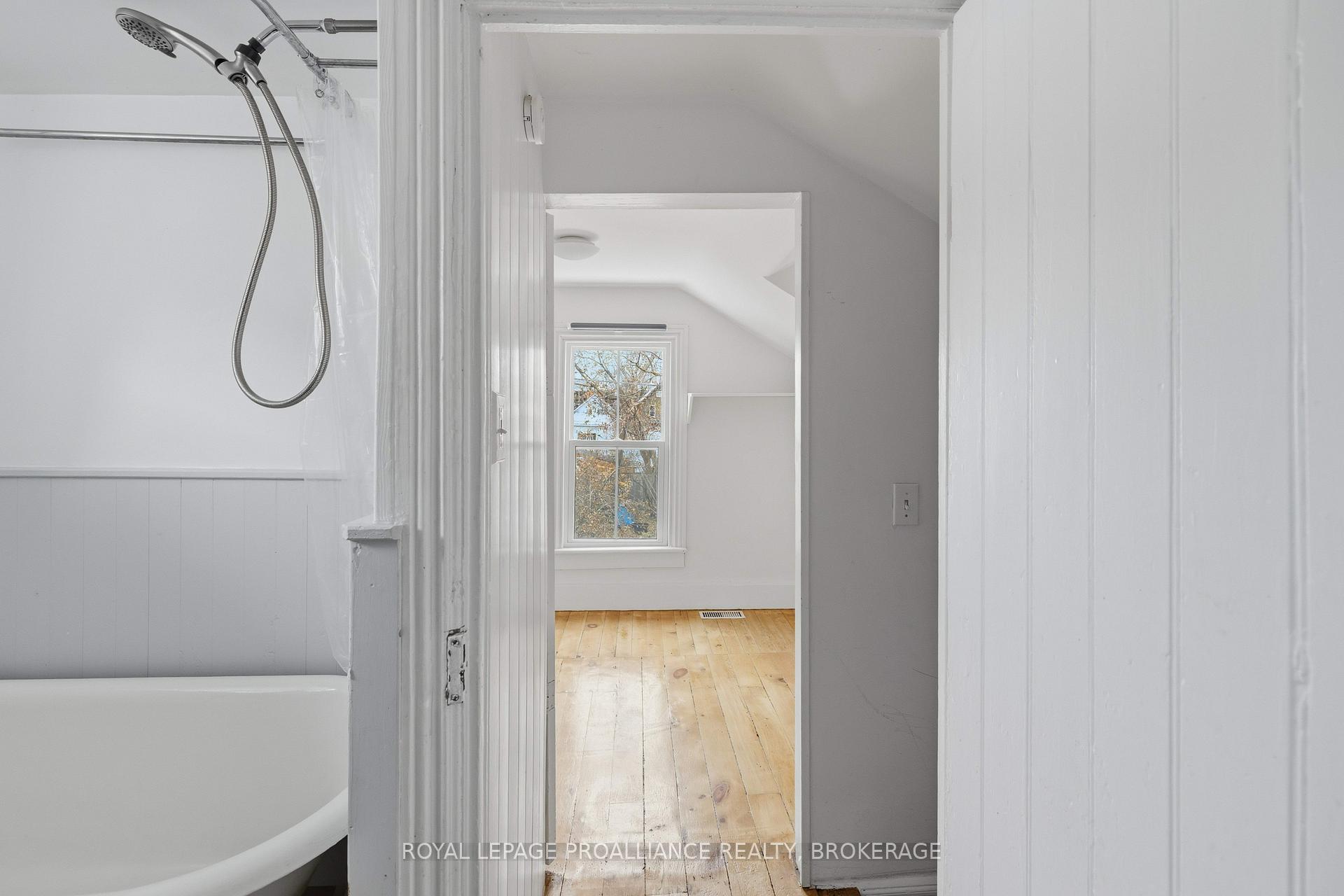Photo 33 of 113 Charles Street, Kingston, East of Sir John A. Blvd — HOMEH