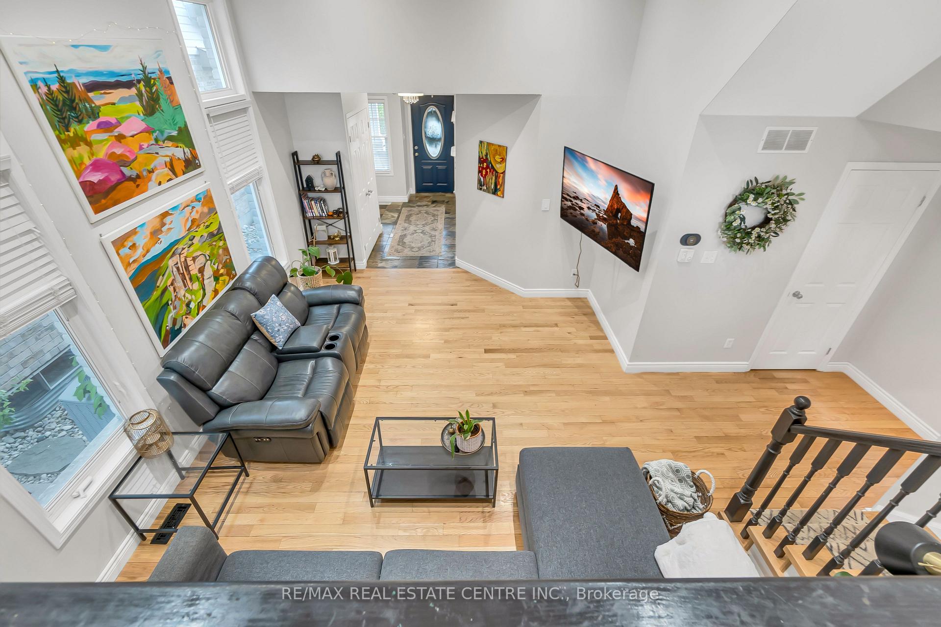 Photo 9 of 110 Parkvale Drive, Kitchener — HOMEH