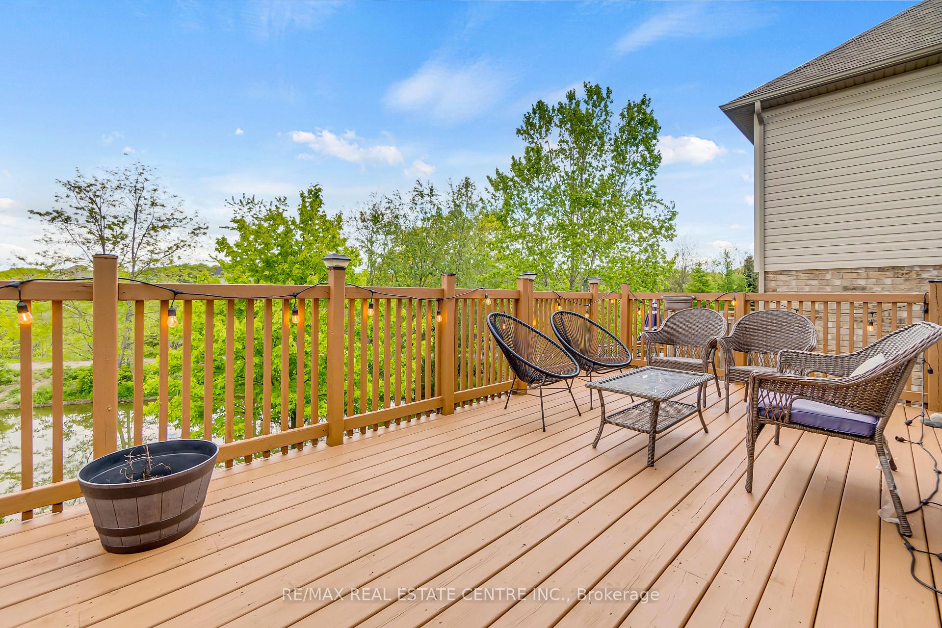 Photo 27 of 110 Parkvale Drive, Kitchener — HOMEH