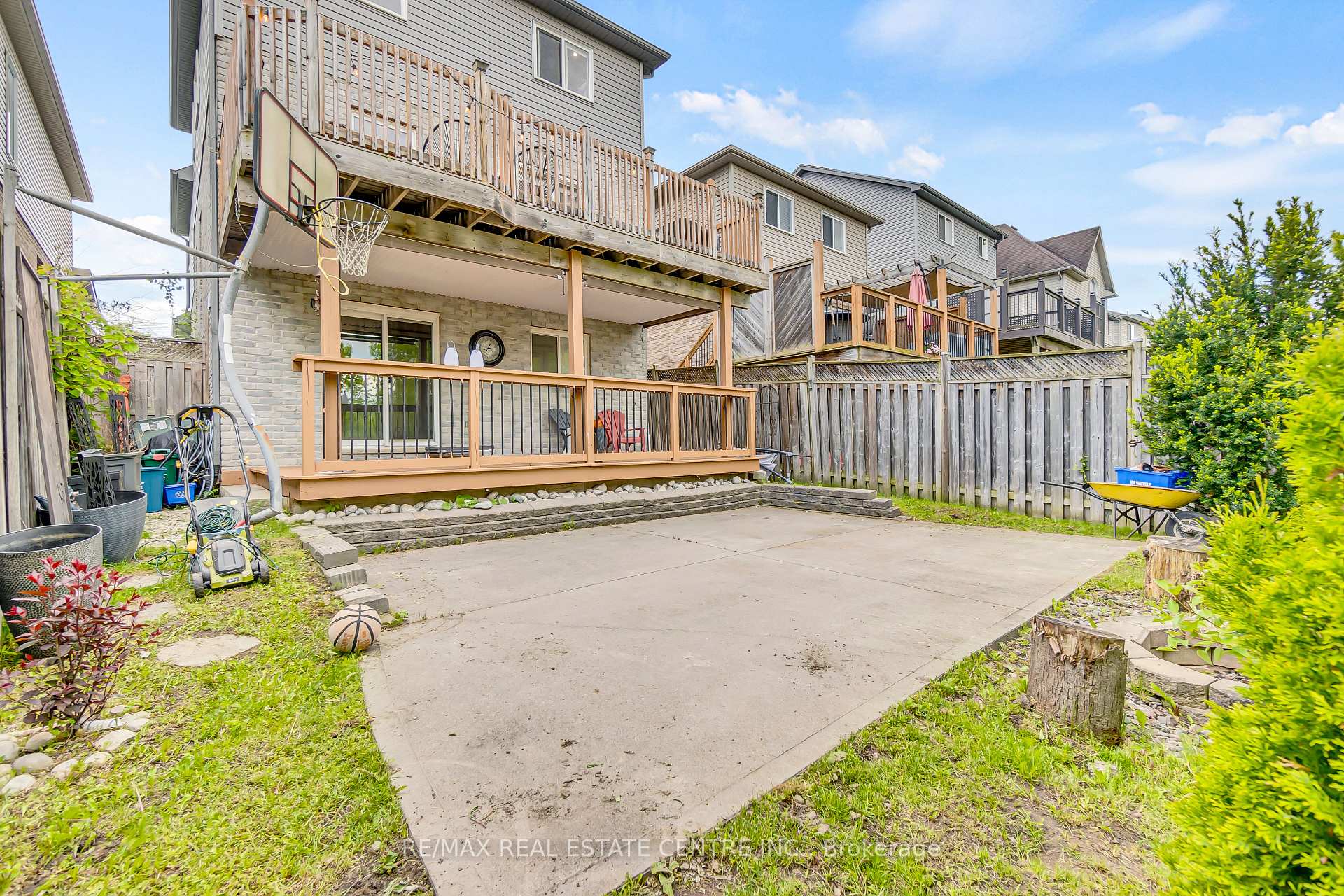 Photo 29 of 110 Parkvale Drive, Kitchener — HOMEH