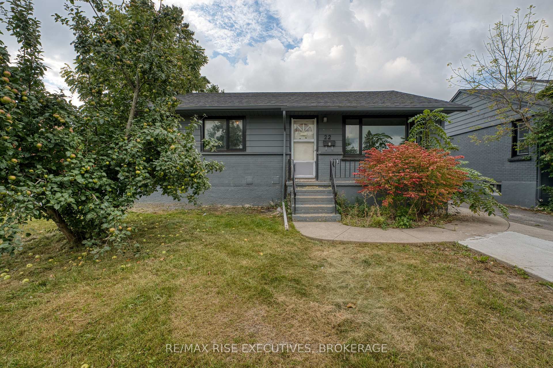 Photo 2 of Unit 1, 22 Ruskin Street, Kingston, East of Sir John A. Blvd — HOMEH