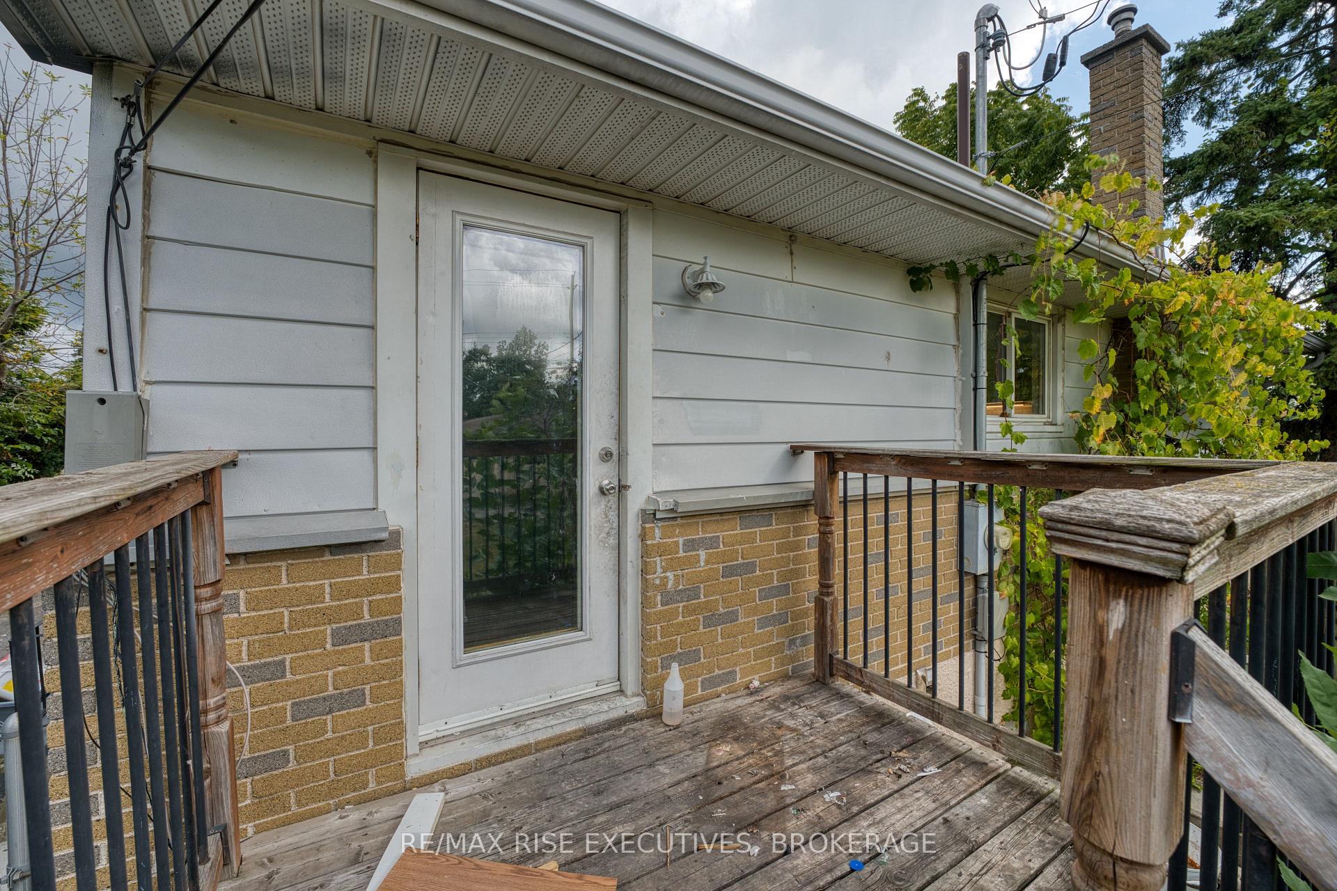 Photo 13 of Unit 1, 22 Ruskin Street, Kingston, East of Sir John A. Blvd — HOMEH