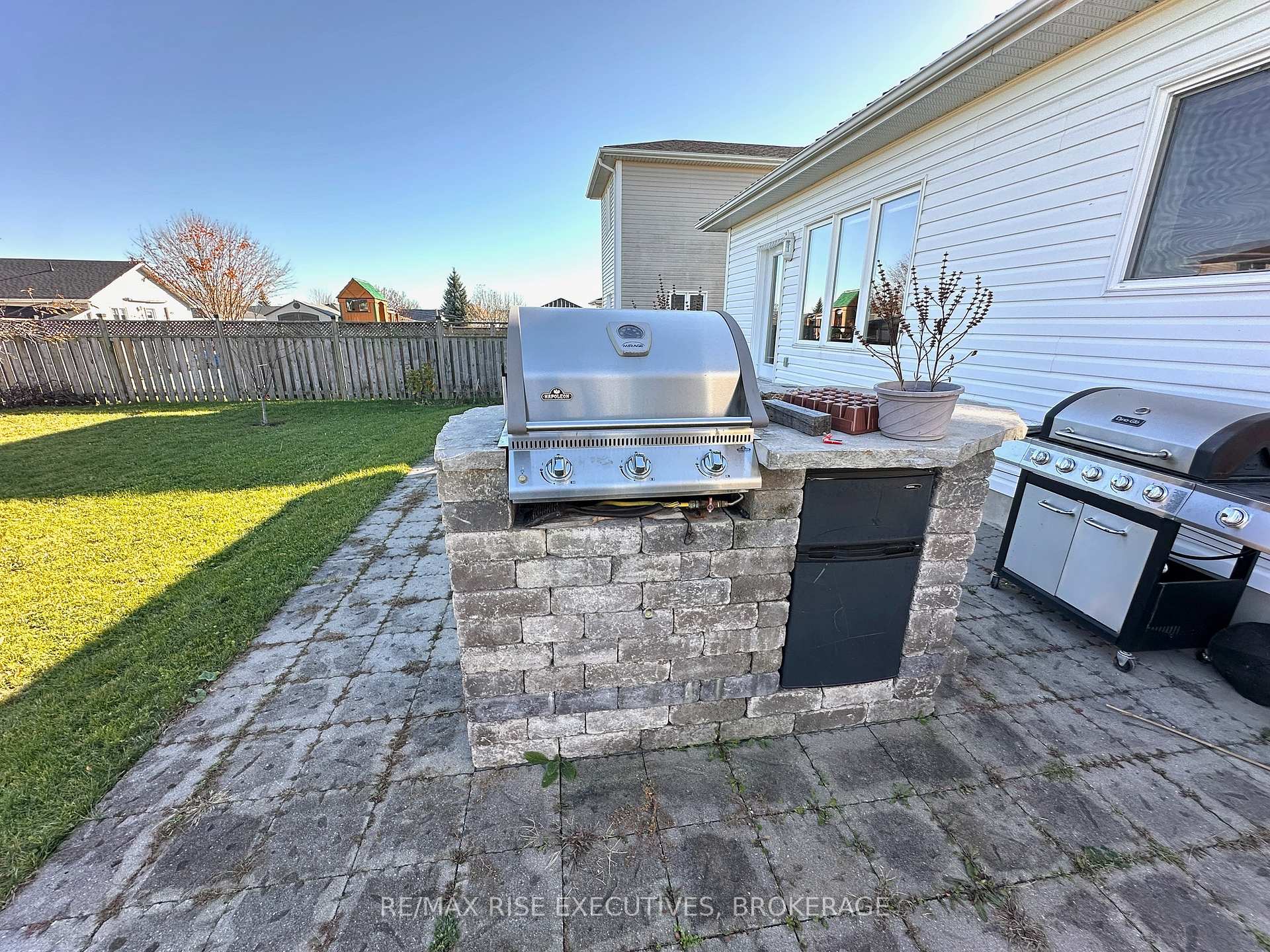 Photo 7 of 123 Macdougall Drive, Loyalist, Amherstview — HOMEH