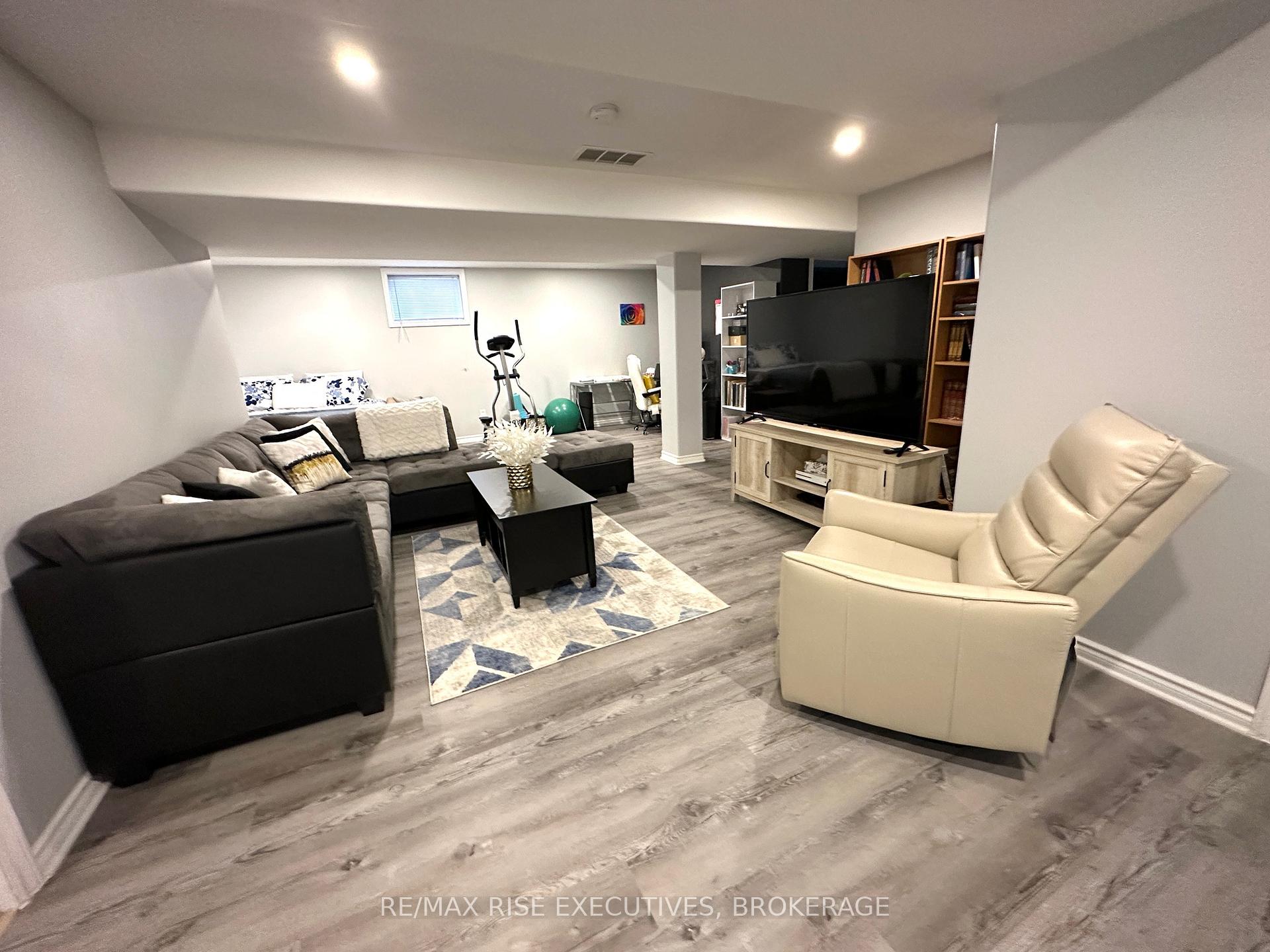 Photo 12 of 123 Macdougall Drive, Loyalist, Amherstview — HOMEH