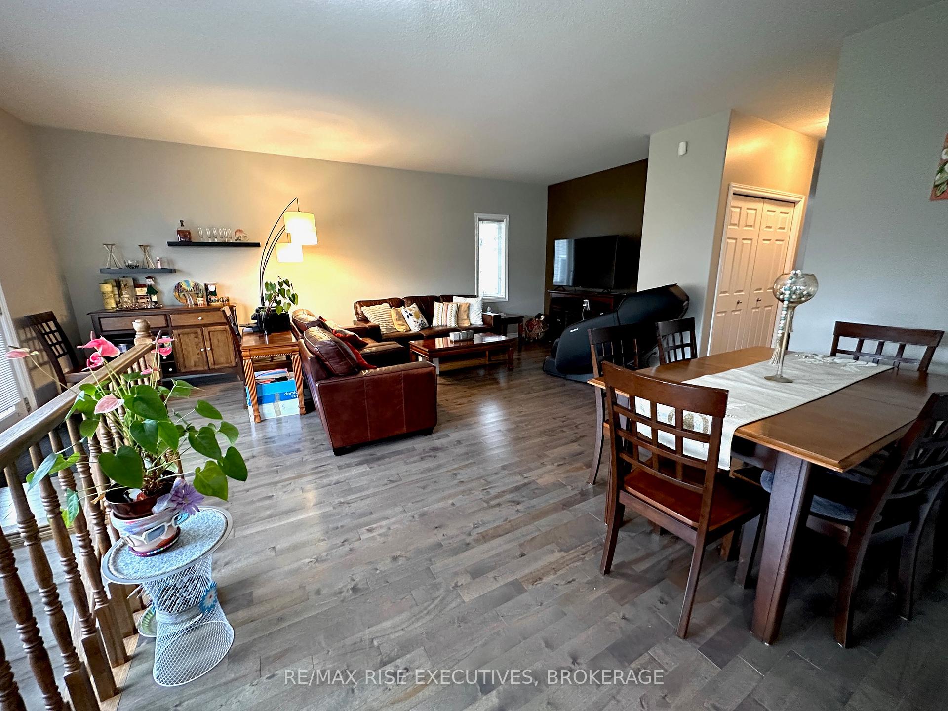 Photo 18 of 123 Macdougall Drive, Loyalist, Amherstview — HOMEH