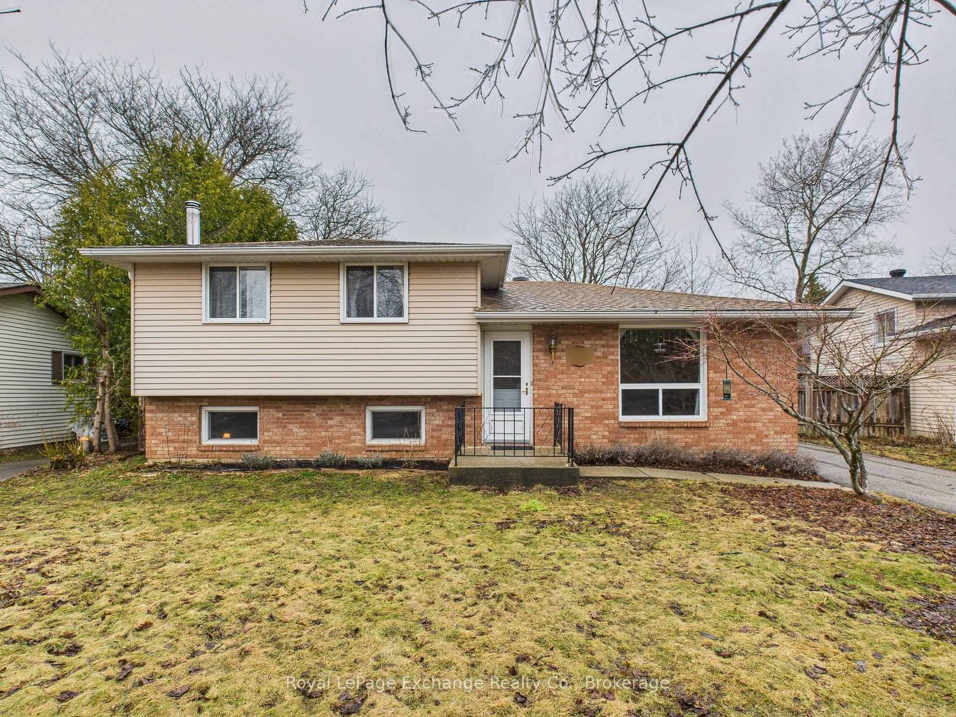 Photo 1 of 583 Scott Street, Kincardine — HOMEH