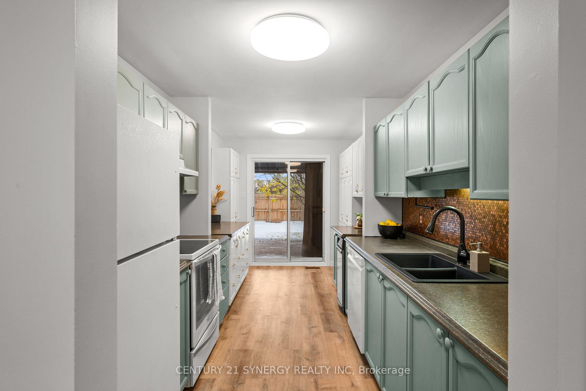 Photo 9 of 1 Hendrie Court, Ottawa, Kanata - Katimavik — HOMEH
