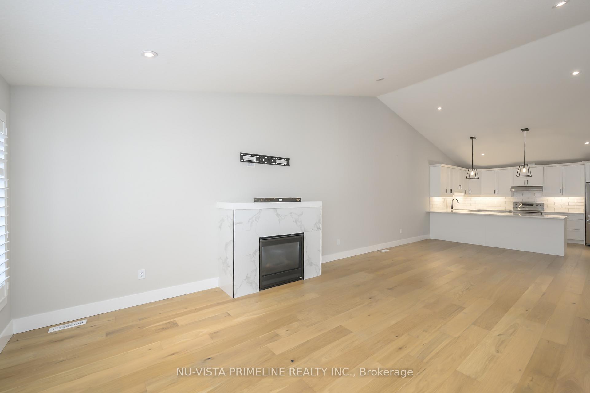 Photo 15 of 23 Olde Clover Drive, Lucan Biddulph, Lucan — HOMEH