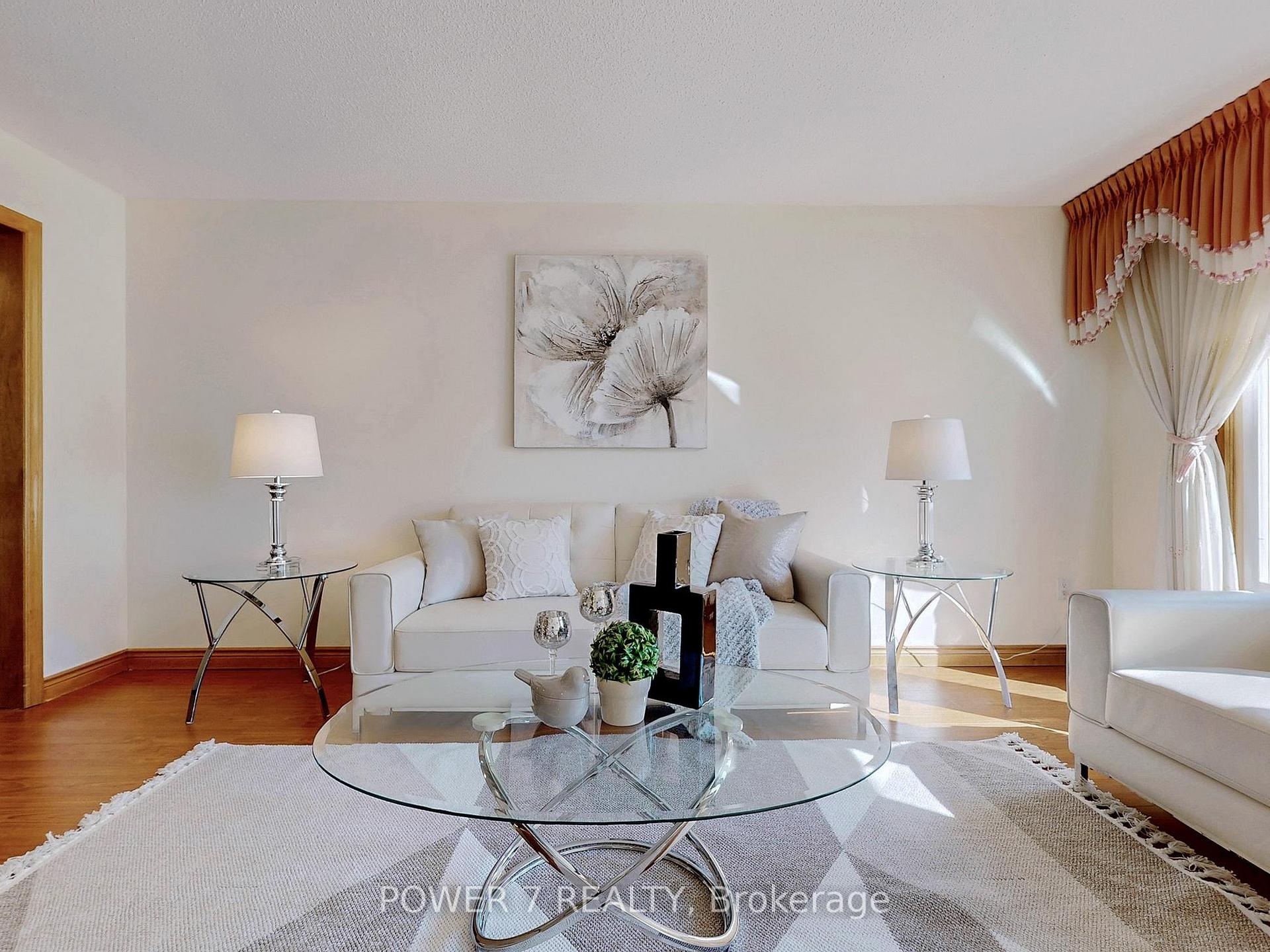 Photo 6 of 54 Hewlett Crescent, Markham, Markville — HOMEH