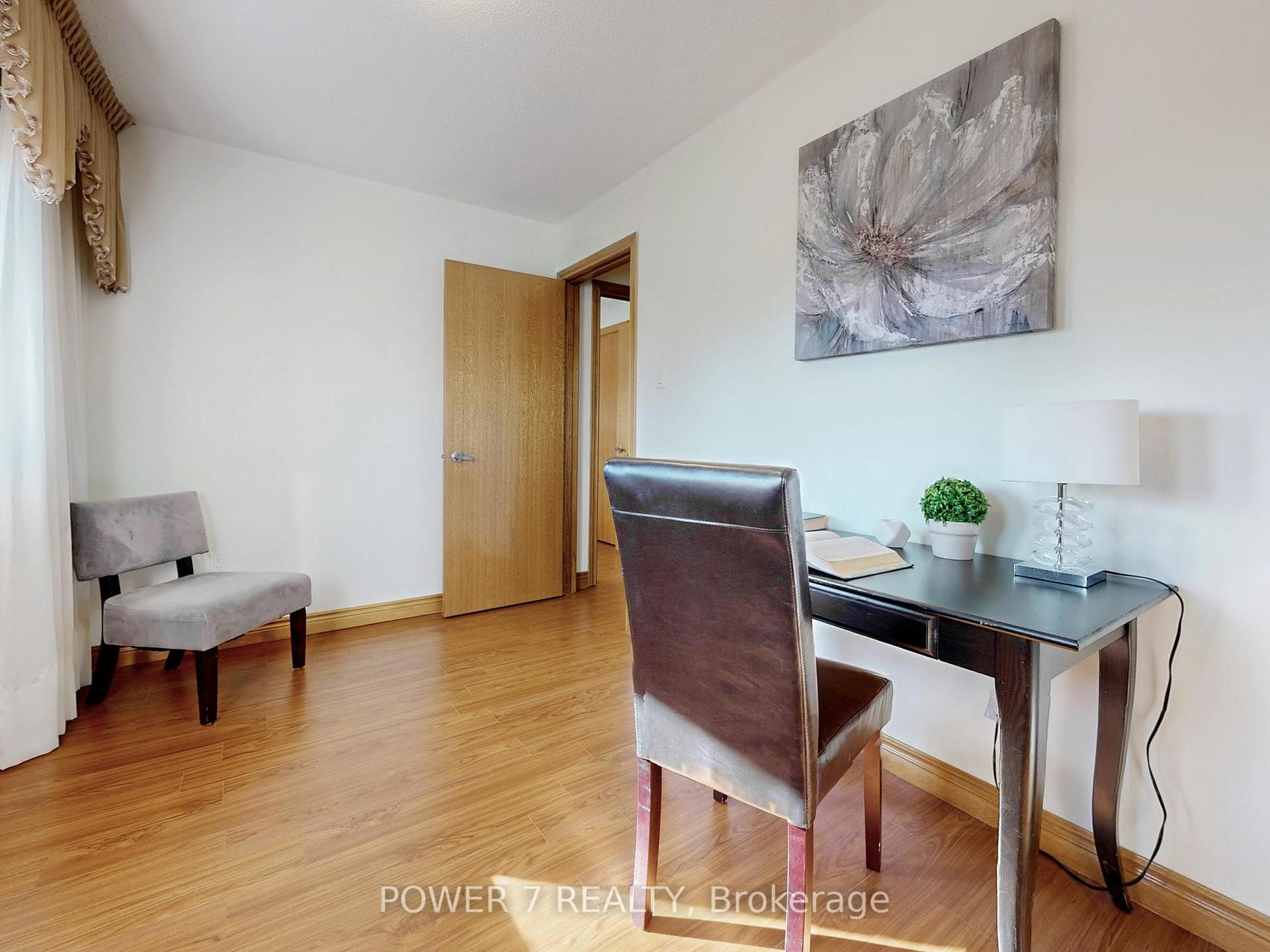 Photo 37 of 54 Hewlett Crescent, Markham, Markville — HOMEH