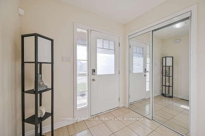 Photo 5 of 103 Watermill Street, Kitchener — HOMEH
