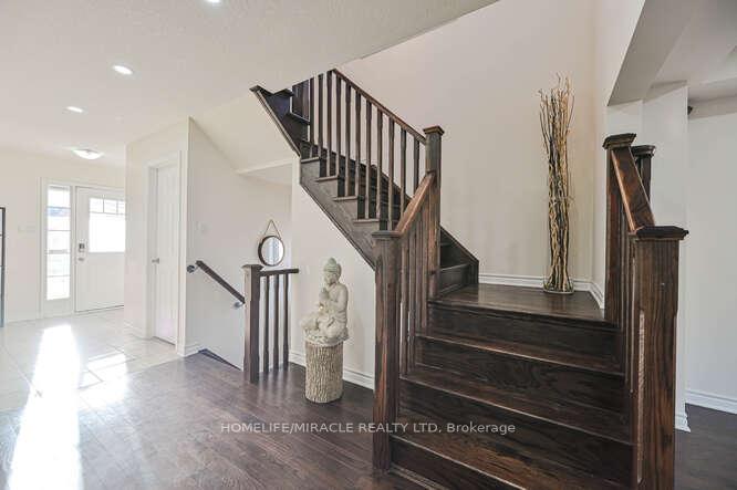 Photo 7 of 103 Watermill Street, Kitchener — HOMEH